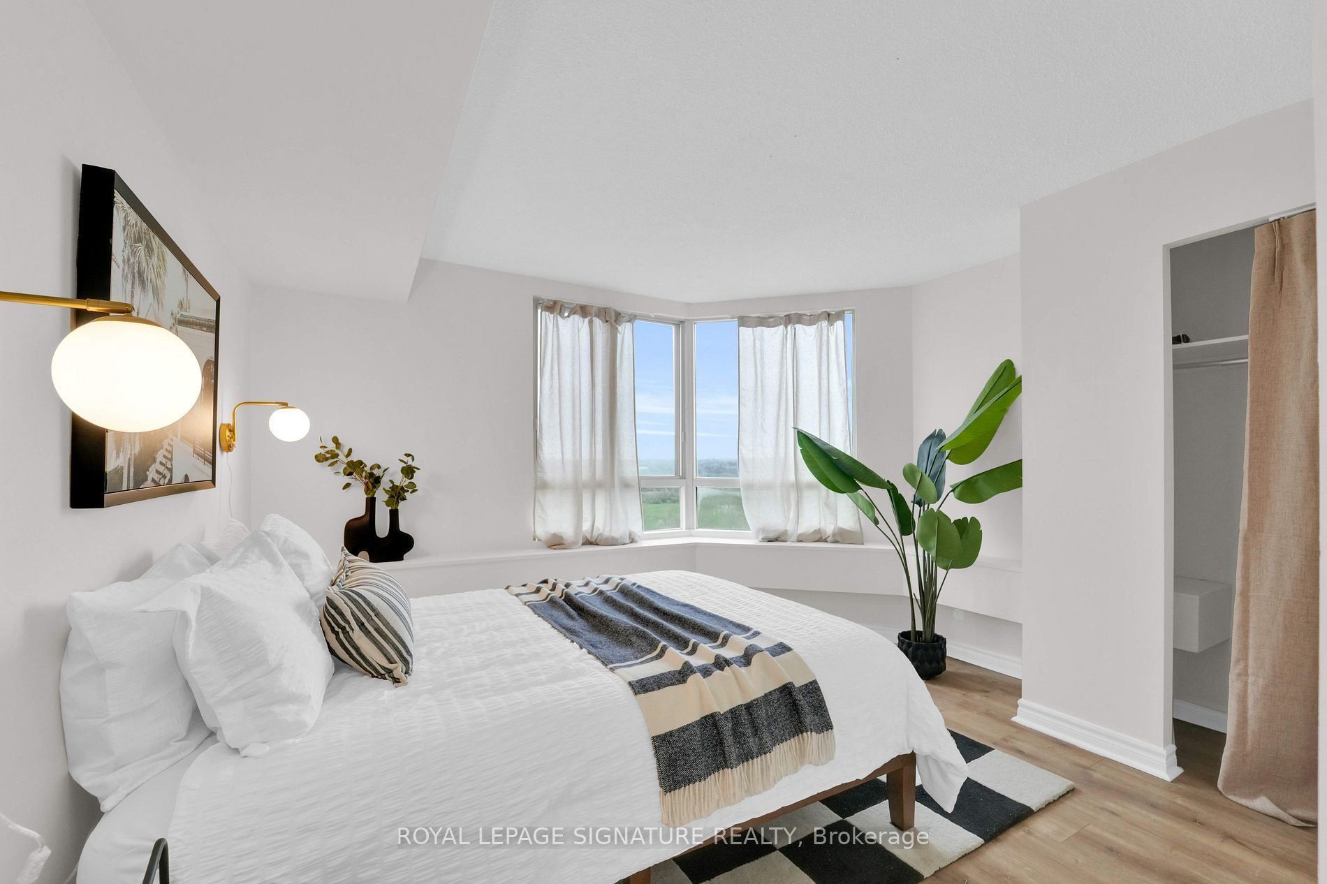 41 Markbrook Lane #1402 | Toronto | Elena Saradidis