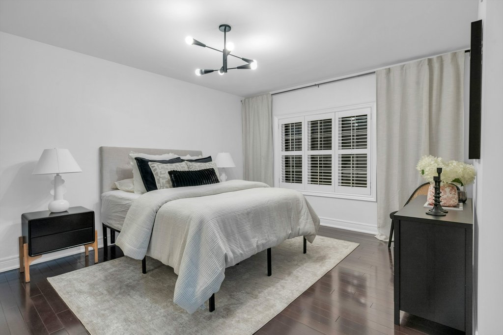 6412 Newcombe Dr | Mississauga | Elena Saradidis Group
