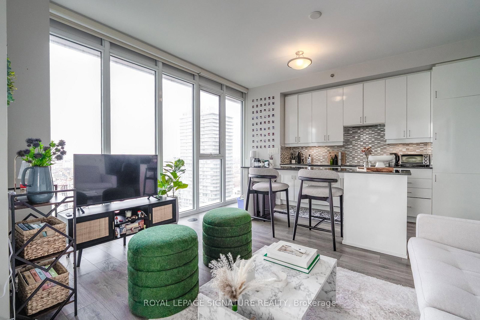 426 University Ave #2503 | Toronto | Elena Saradidis Group