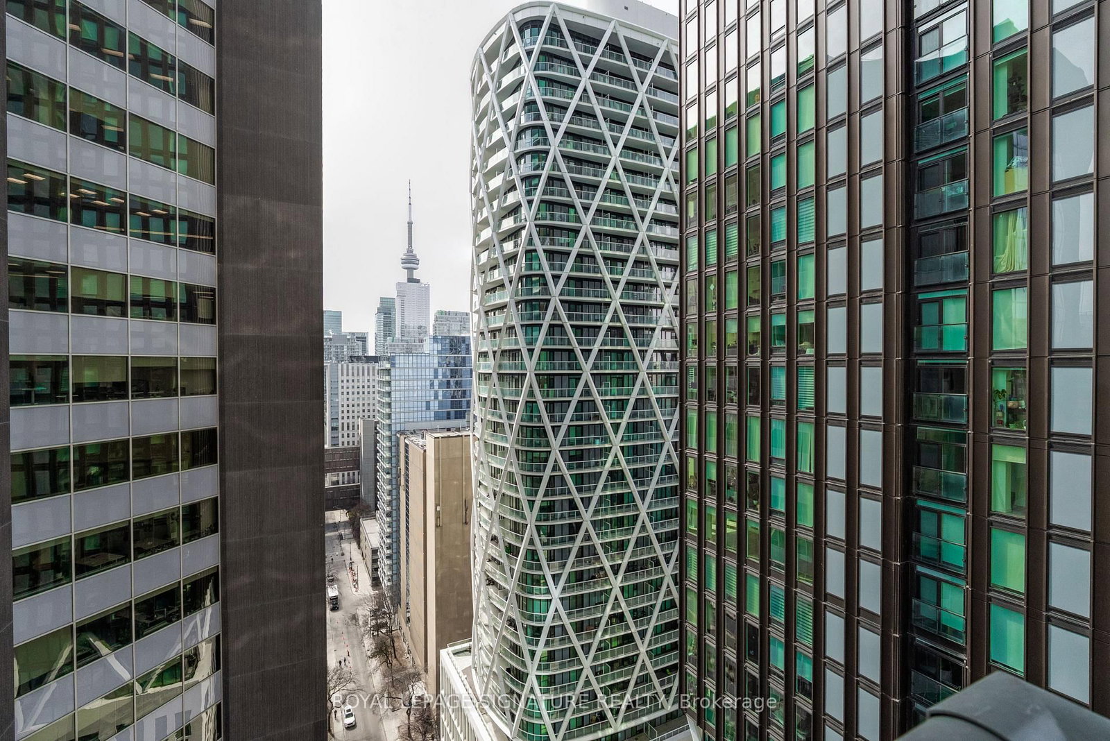 426 University Ave #2503 | Toronto | Elena Saradidis Group