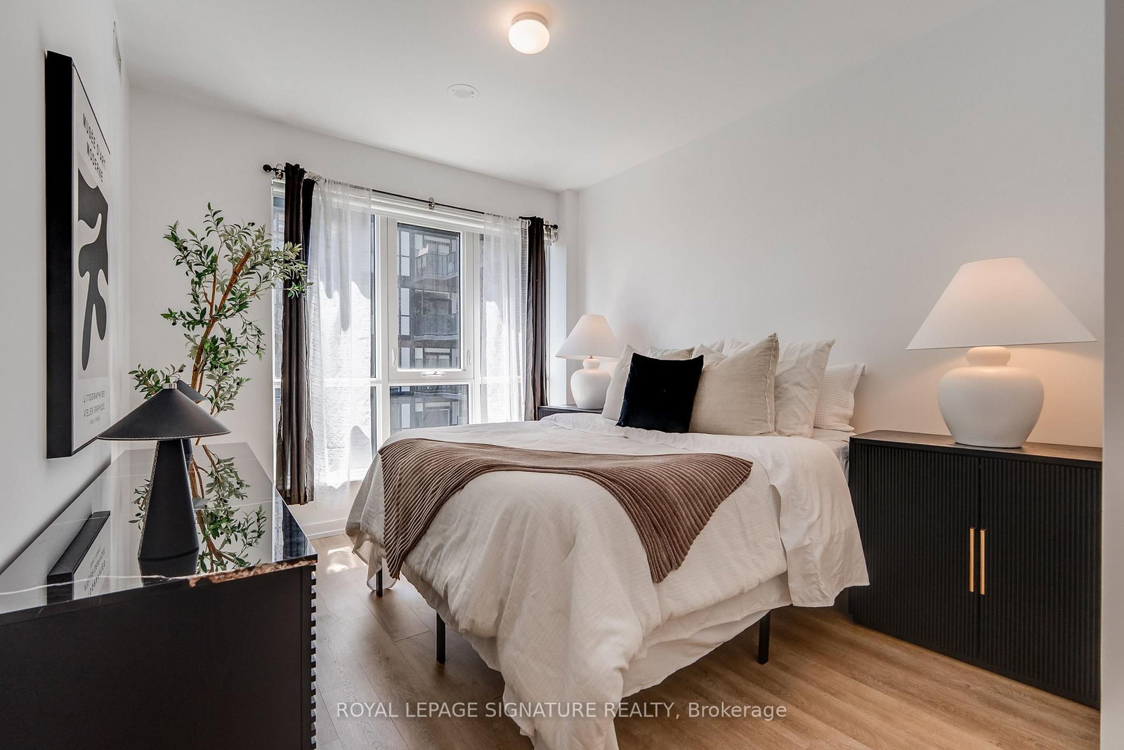 2300 St. Clair Ave W #517 | Toronto | Elena Saradidis Group