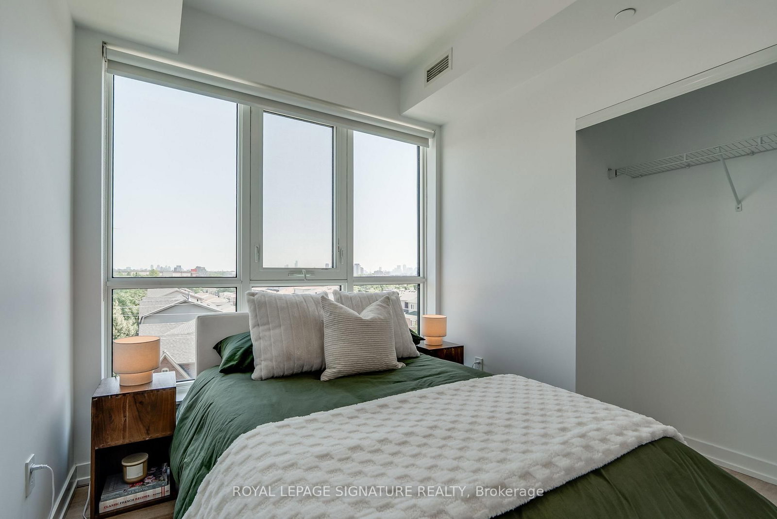 2300 St. Clair Ave W #517 | Toronto | Elena Saradidis Group