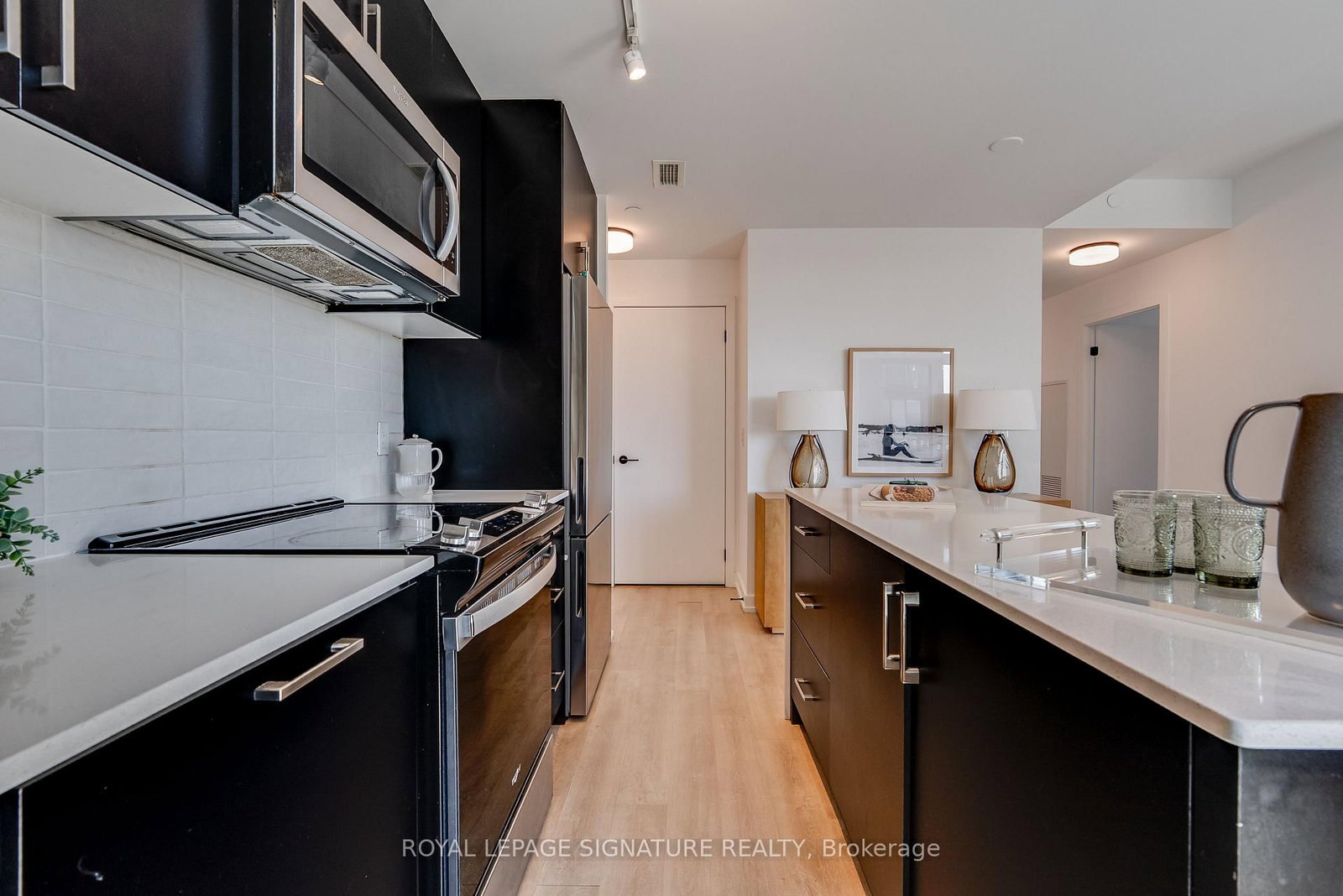 2300 St. Clair Ave W #517 | Toronto | Elena Saradidis Group