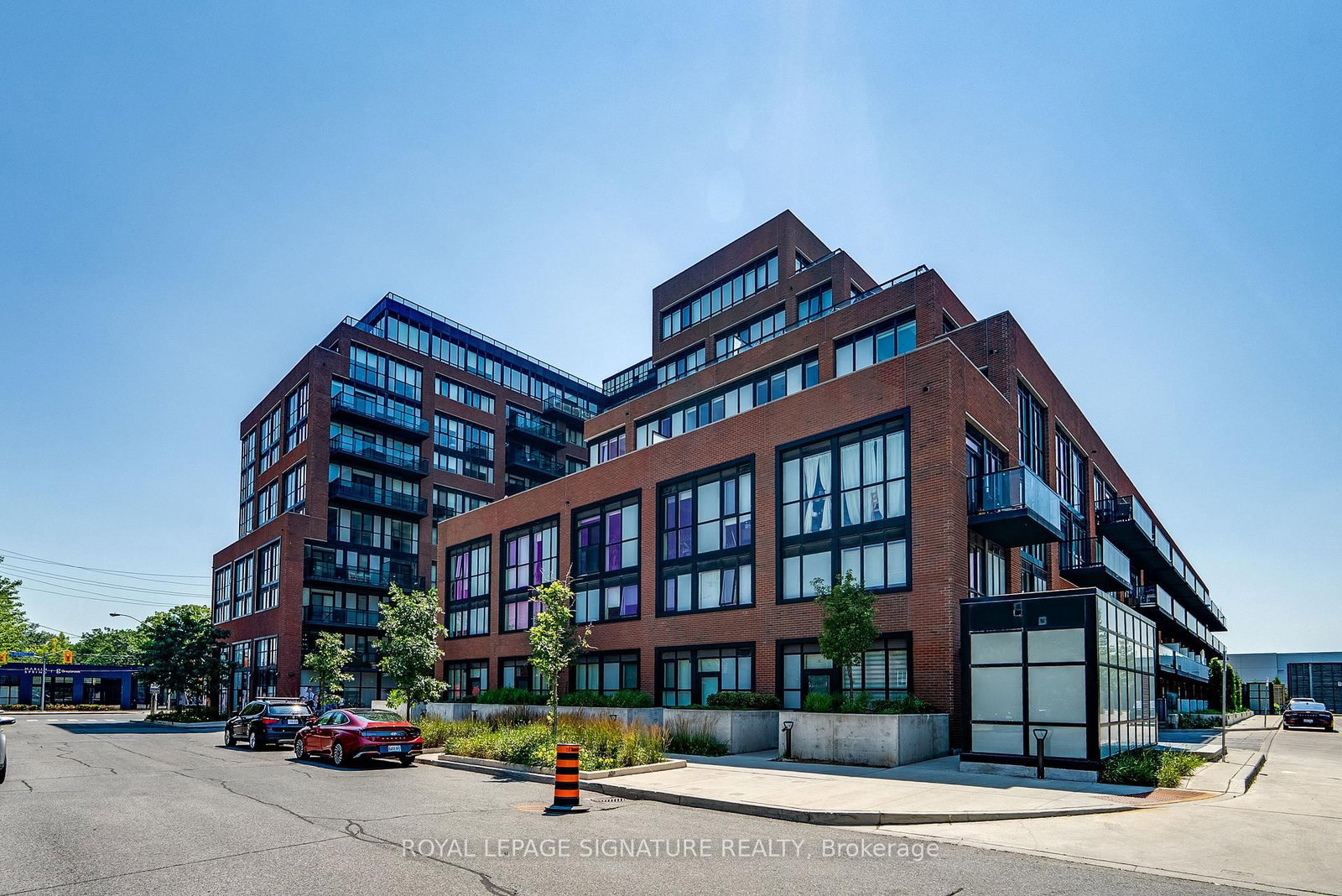 2300 St. Clair Ave W #517 | Toronto | Elena Saradidis Group