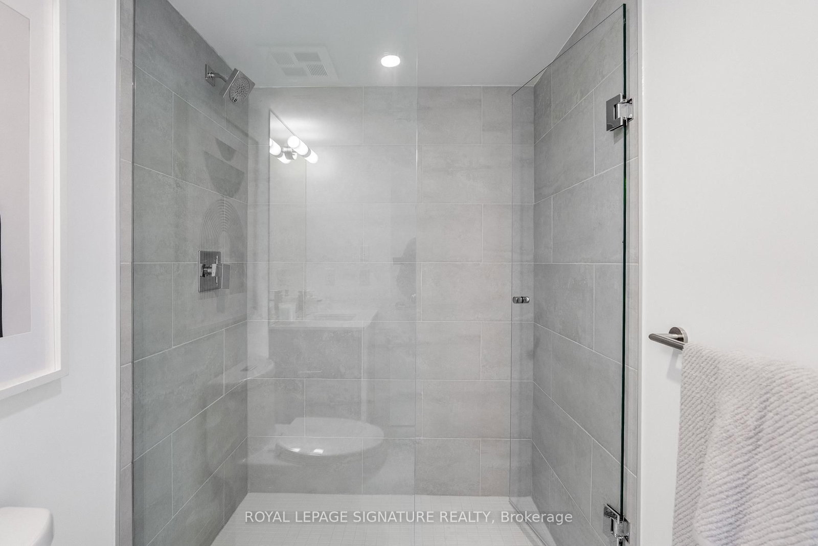 47 Mutual Street #605 | Toronto | Elena Saradidis Group