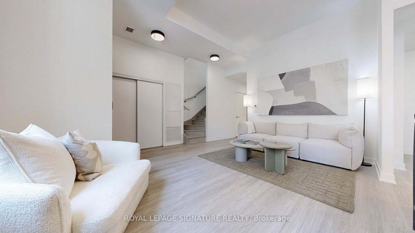 81 Shuter Street | Toronto | Elena Saradidis Group