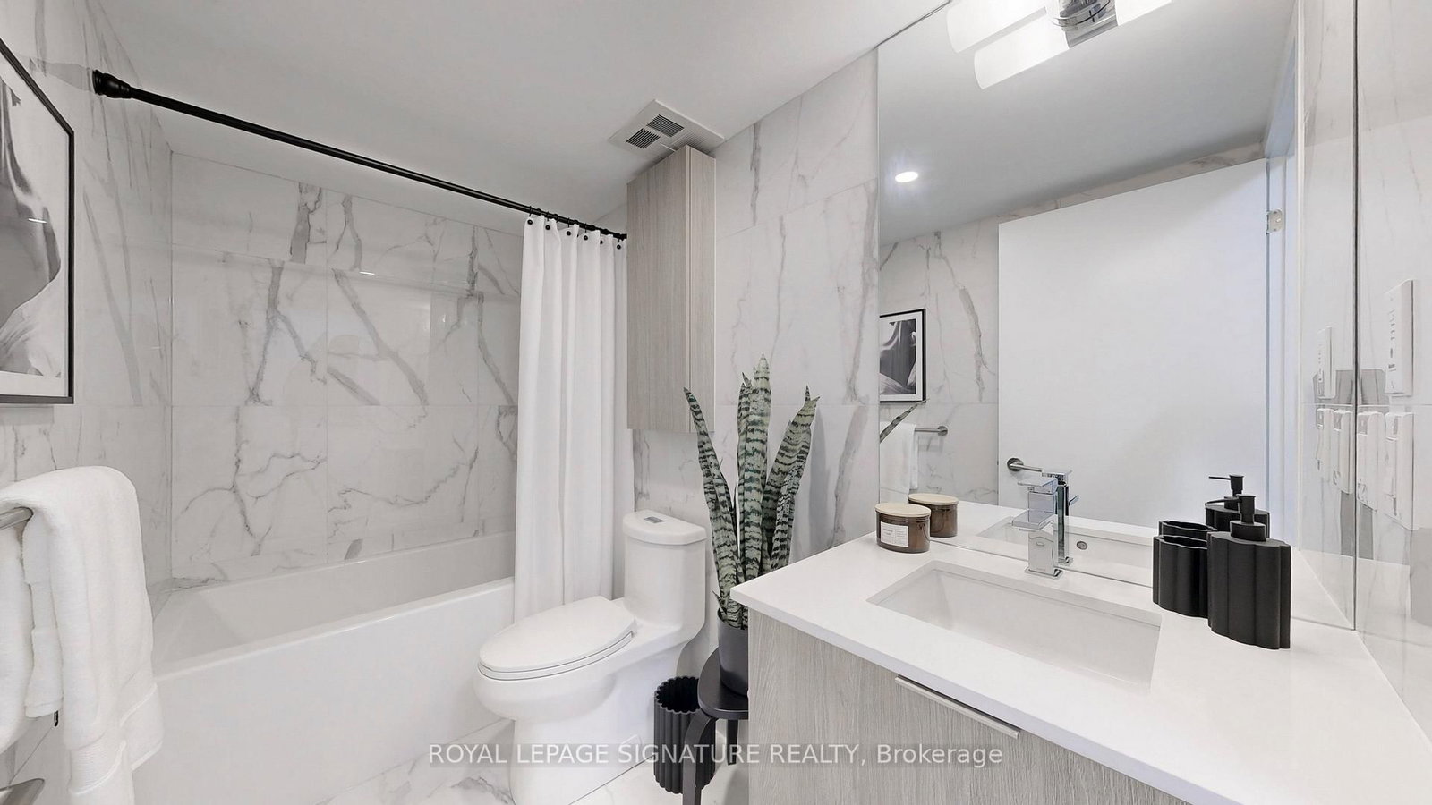 81 Shuter Street | Toronto | Elena Saradidis Group