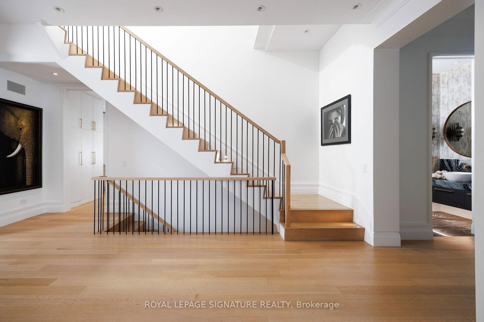 207 Strathallan Blvd | Toronto | Elena Saradidis Group