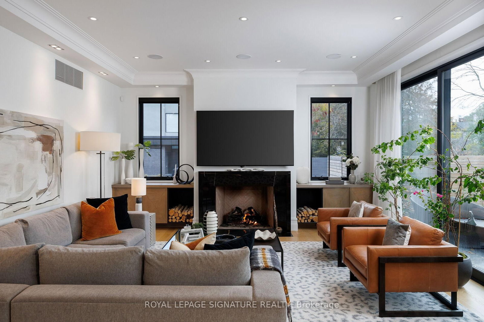 207 Strathallan Blvd | Toronto | Elena Saradidis Group
