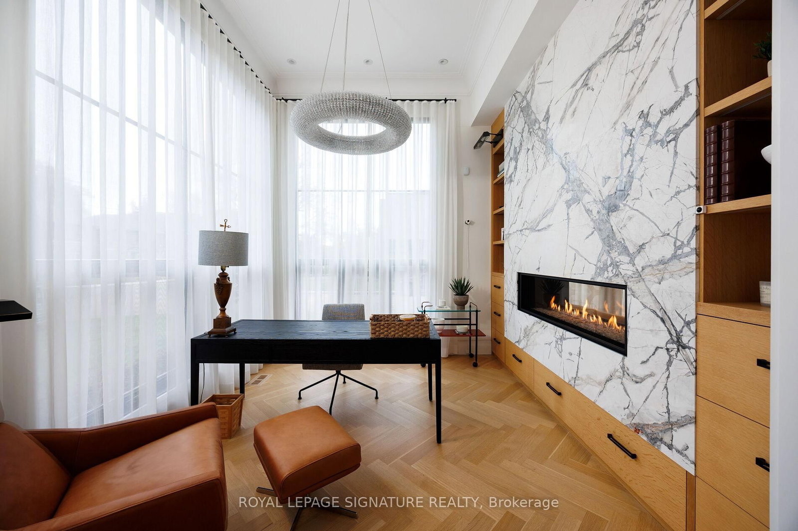 207 Strathallan Blvd | Toronto | Elena Saradidis Group