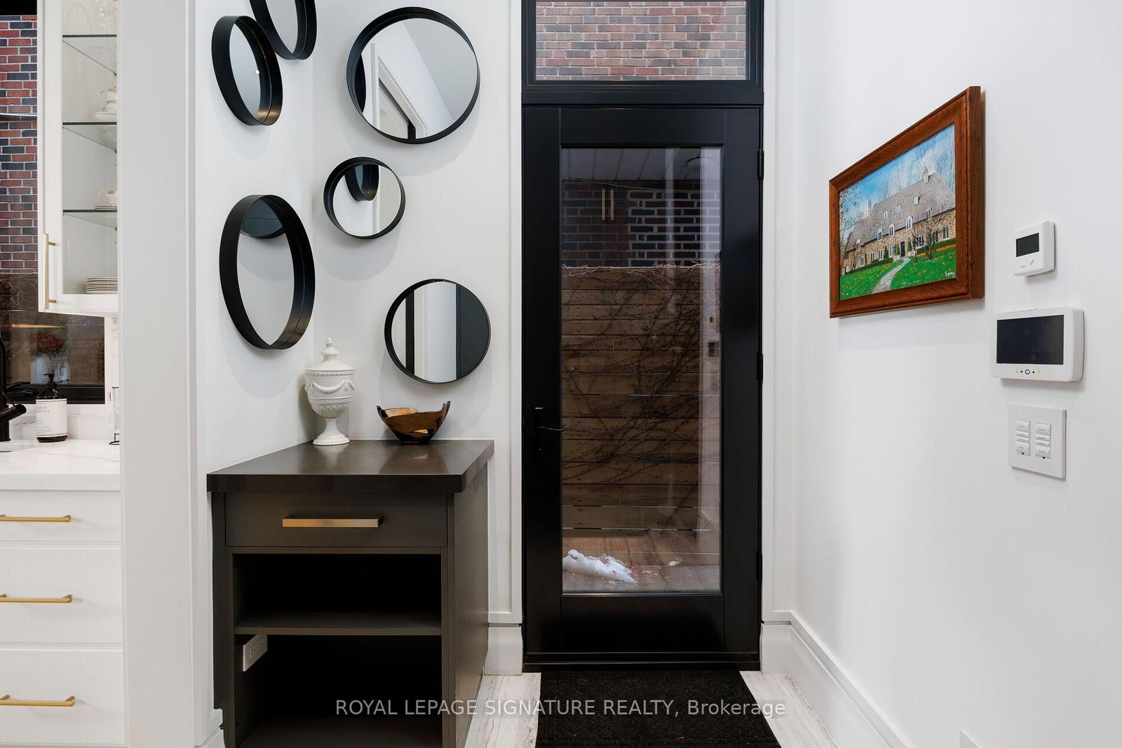 207 Strathallan Blvd | Toronto | Elena Saradidis Group