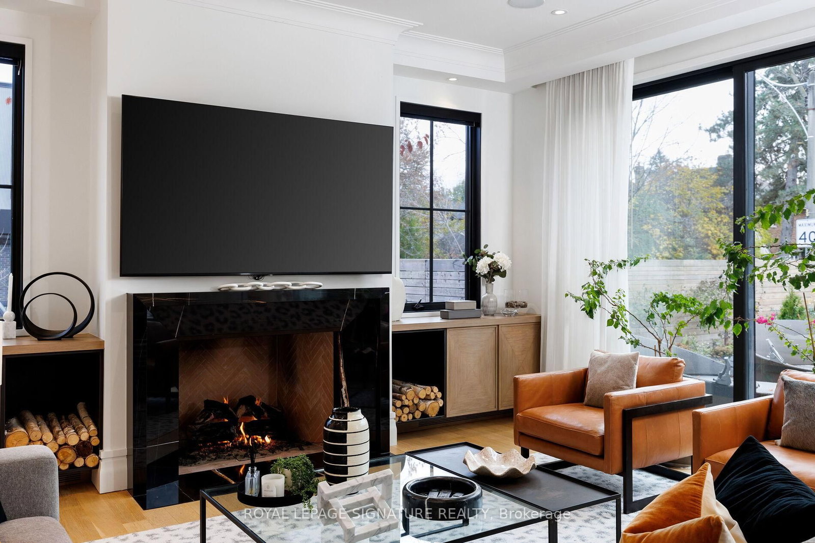 207 Strathallan Blvd | Toronto | Elena Saradidis Group