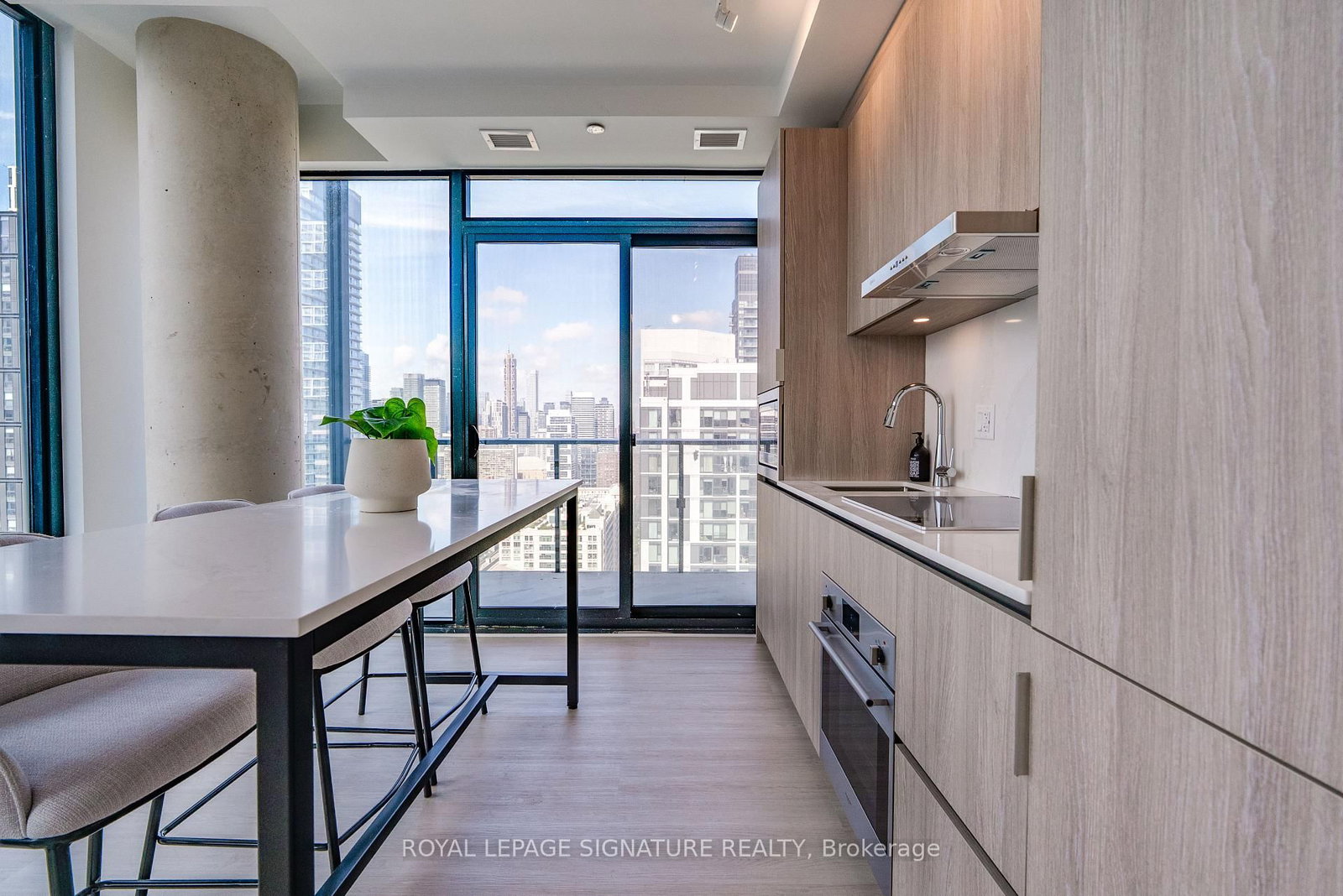 47 Mutual St #3203 | Toronto | Elena Saradidis Group