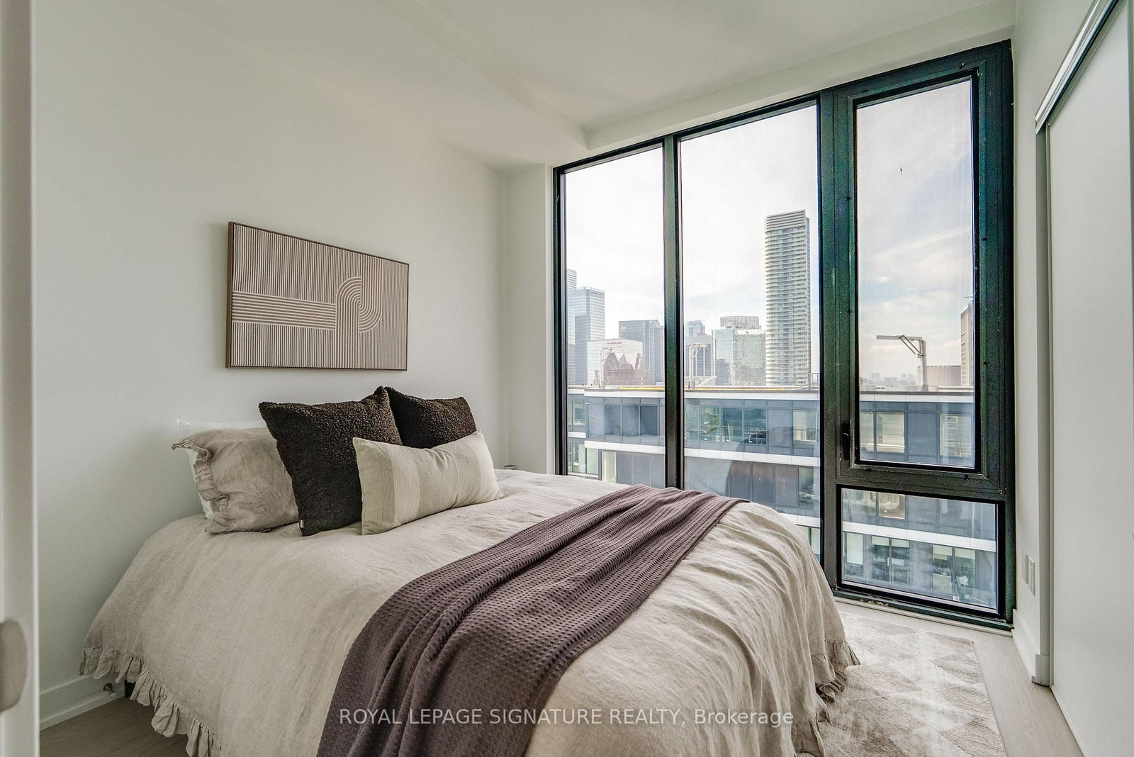 47 Mutual St #3203 | Toronto | Elena Saradidis Group