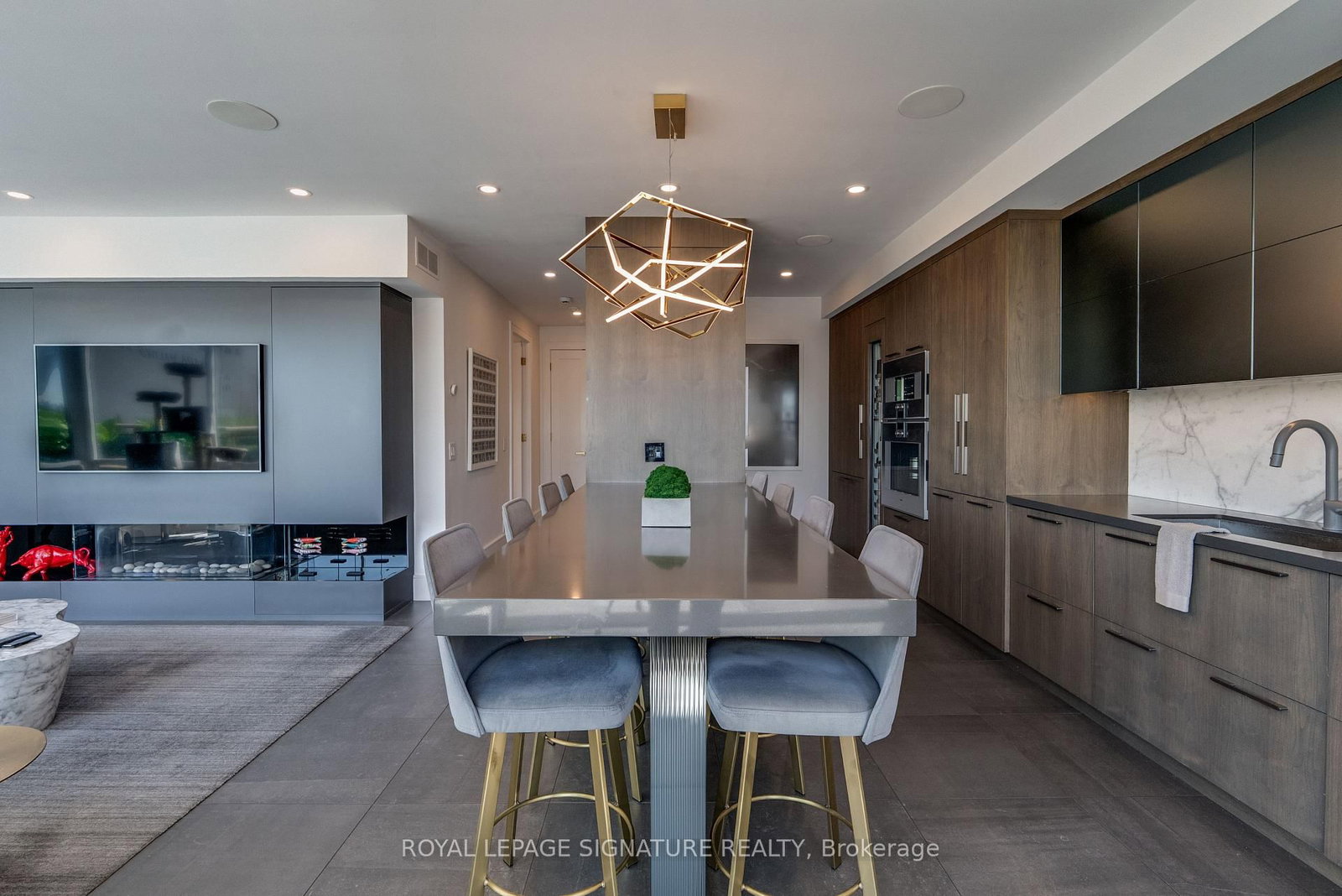 500 Queens Quay W #602E | Toronto | Elena Saradidis Group