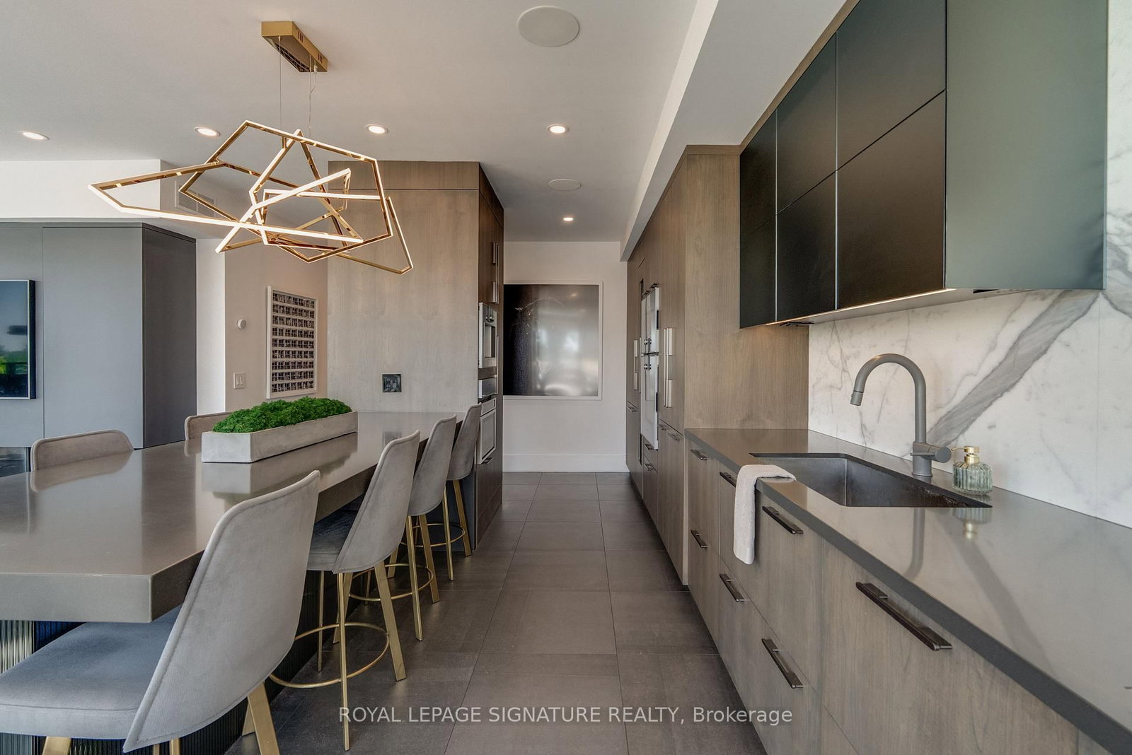 500 Queens Quay W #602E | Toronto | Elena Saradidis Group