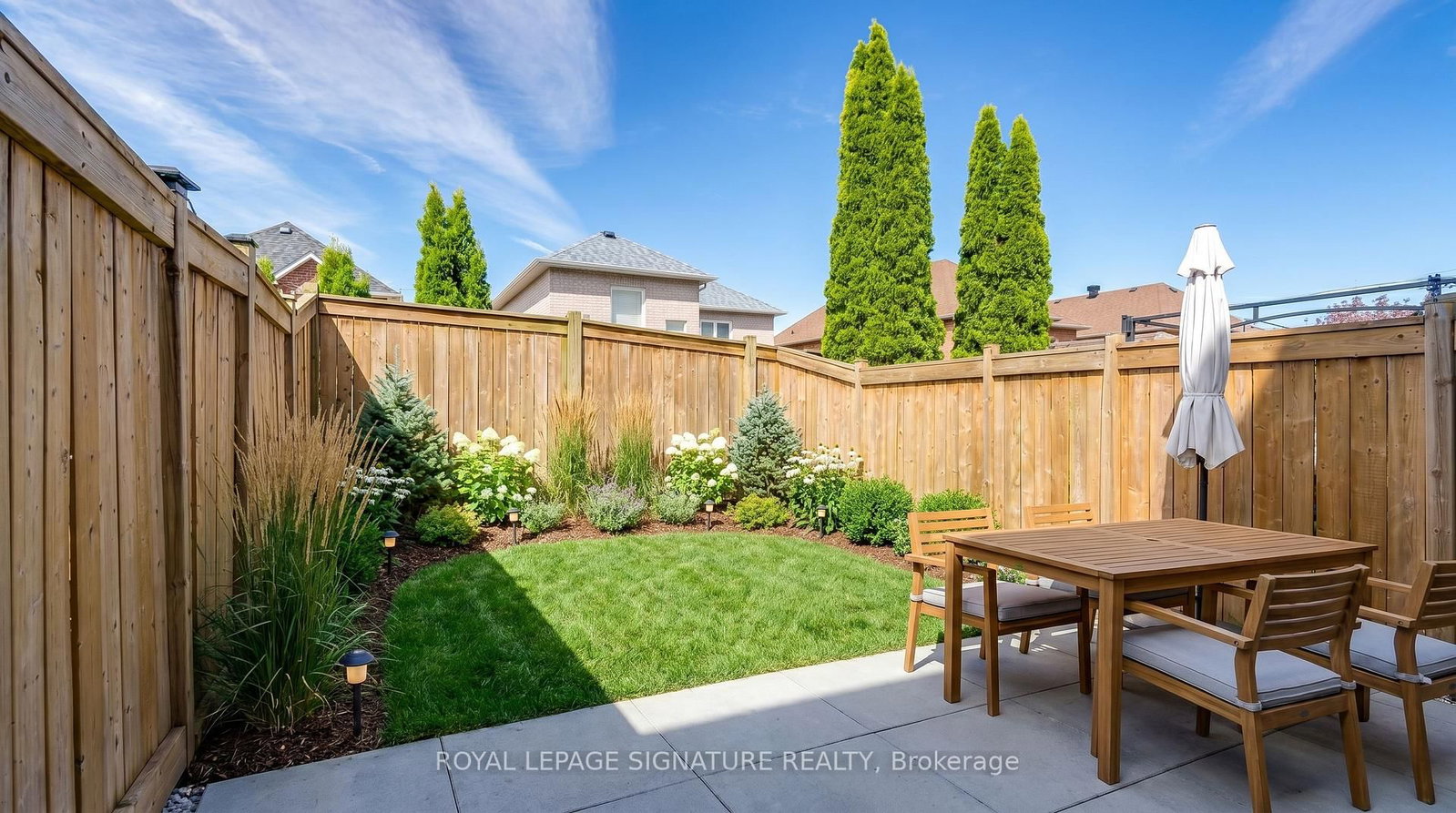 54 Oakins Lane | Ajax | Elena Saradidis Group