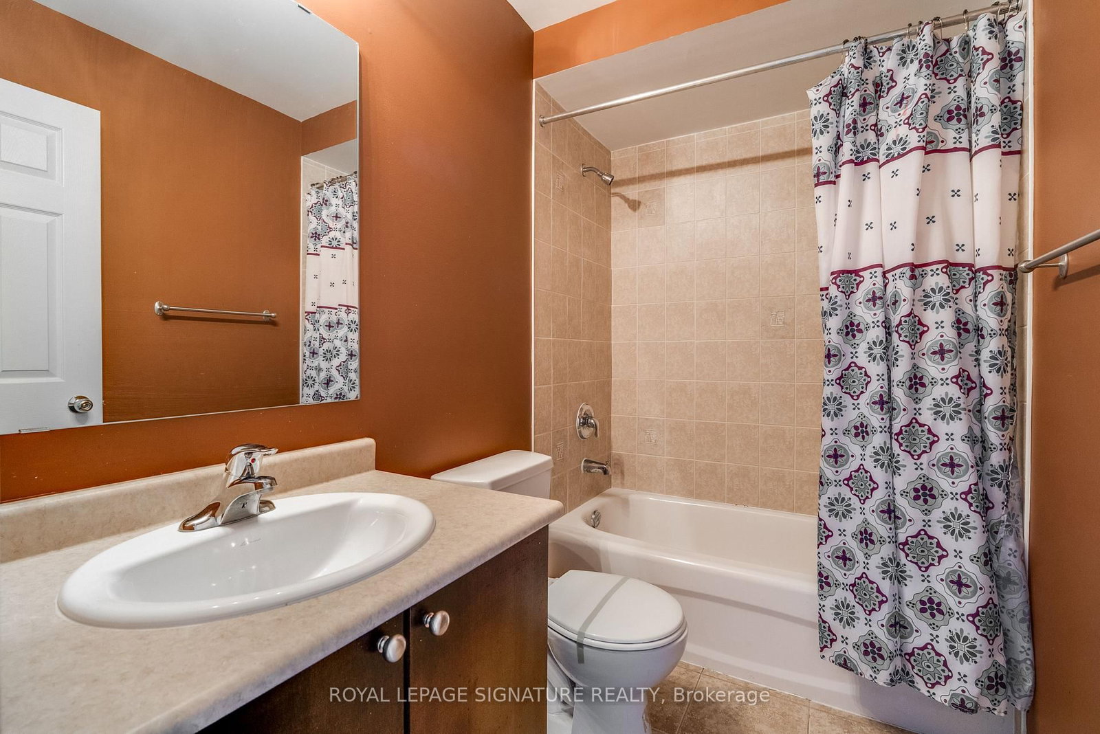 54 Oakins Lane | Ajax | Elena Saradidis Group