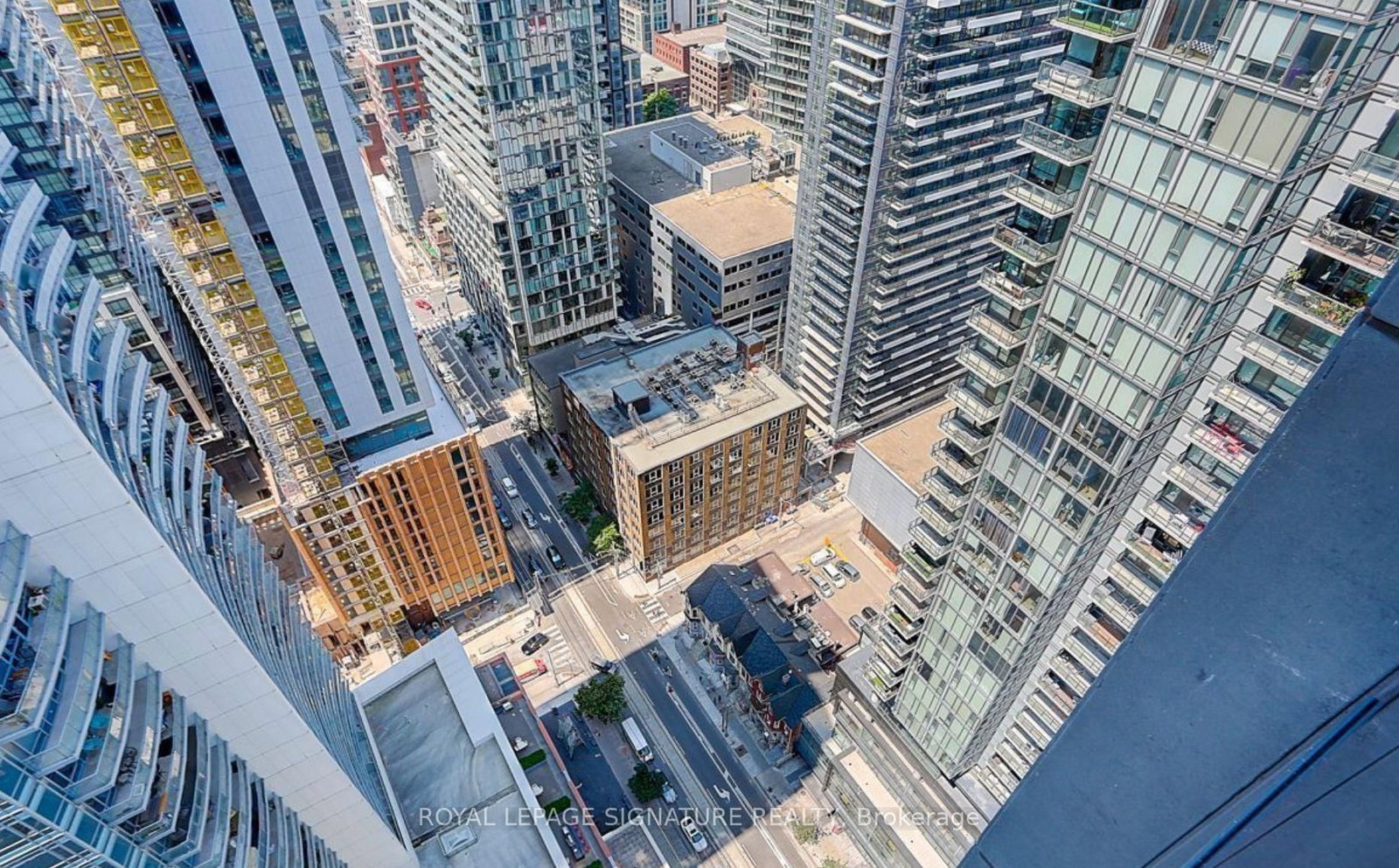 295 Adelaide St W #3701 | Toronto | Elena Saradidis Group
