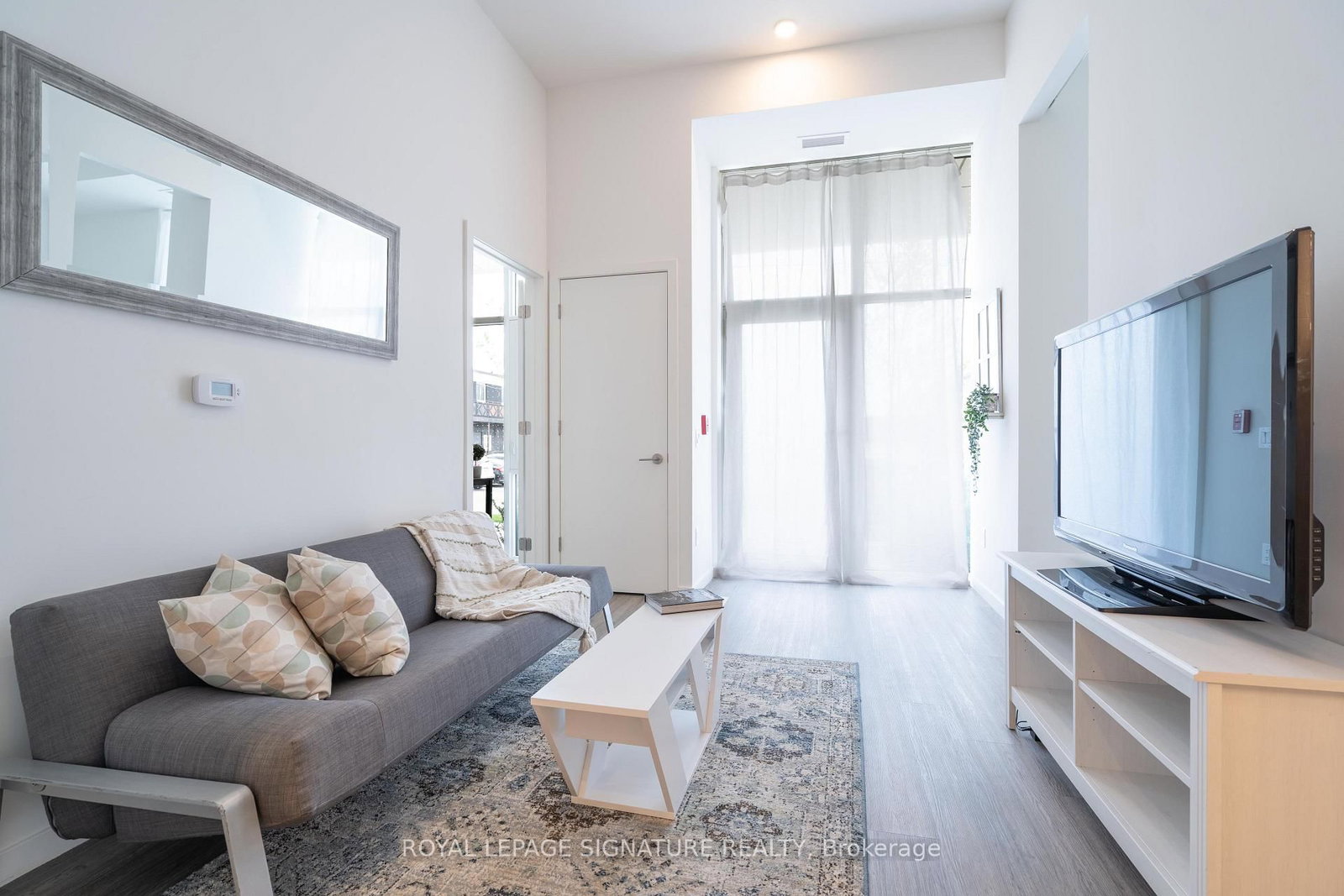 148 Wesley Street | Toronto | Elena Saradidis Group