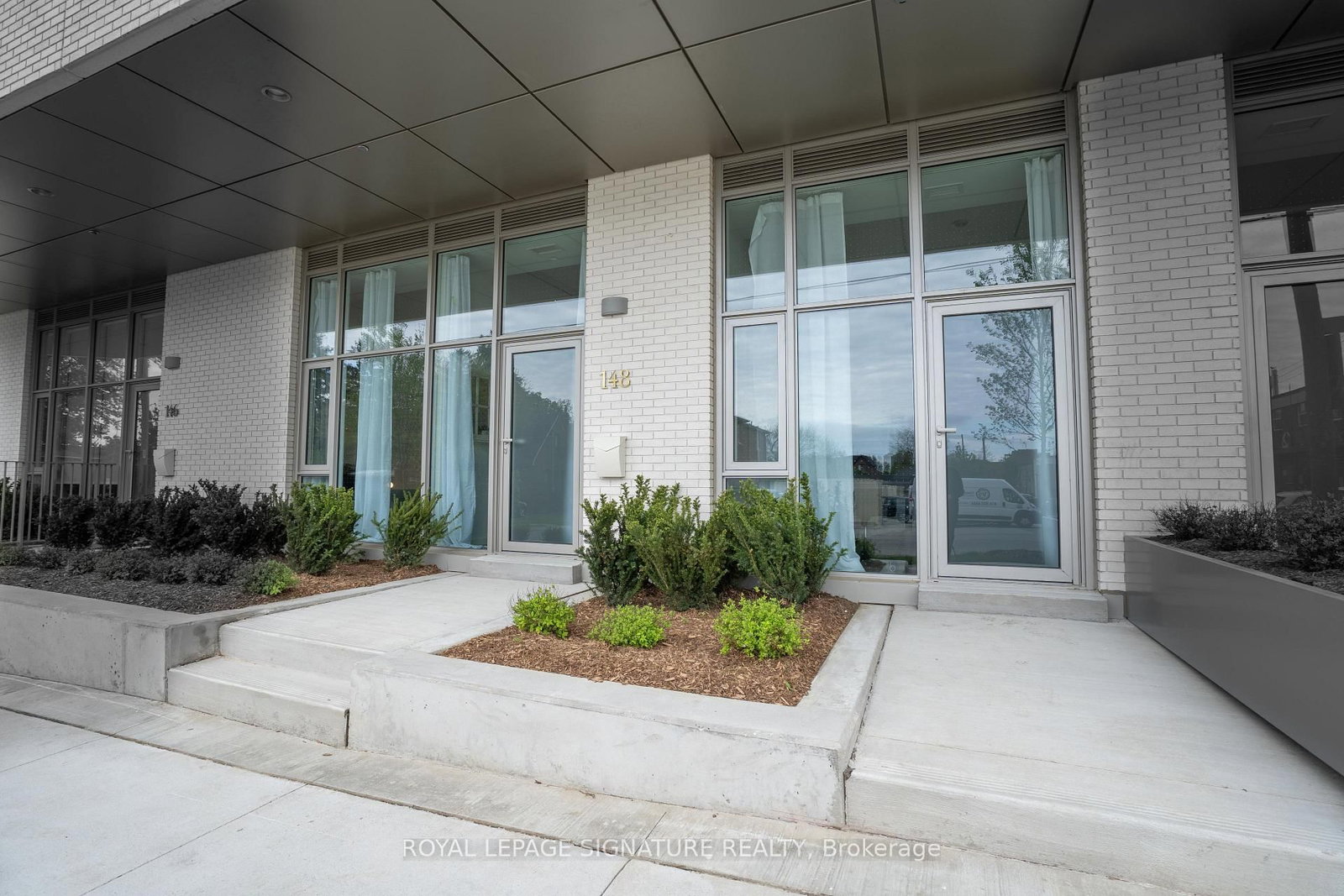 148 Wesley Street | Toronto | Elena Saradidis Group