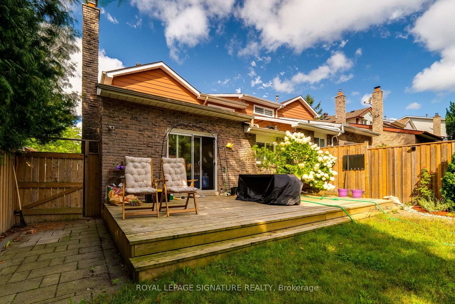 23 West Borough St | Markham | Elena Saradidis Group