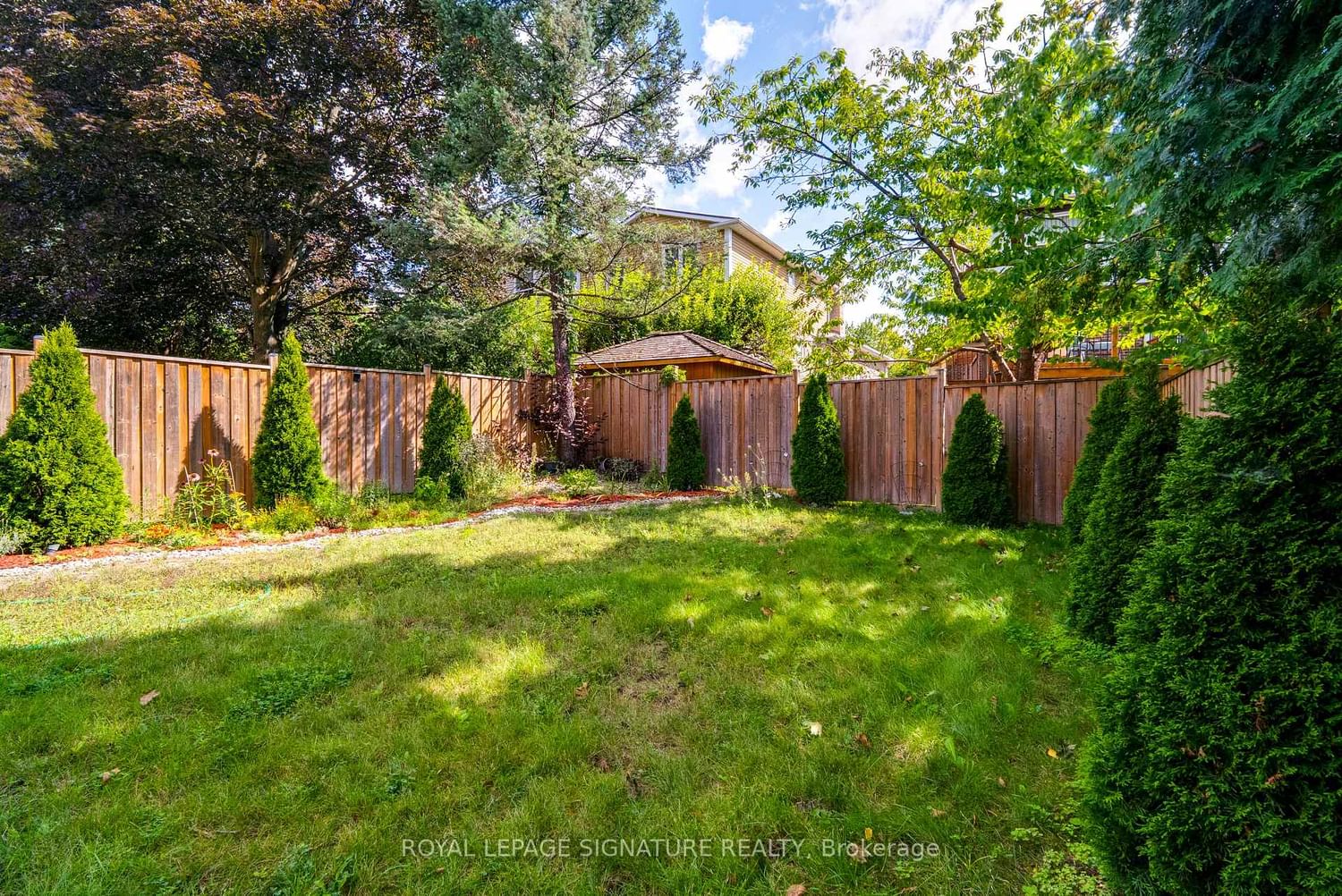 23 West Borough St | Markham | Elena Saradidis Group