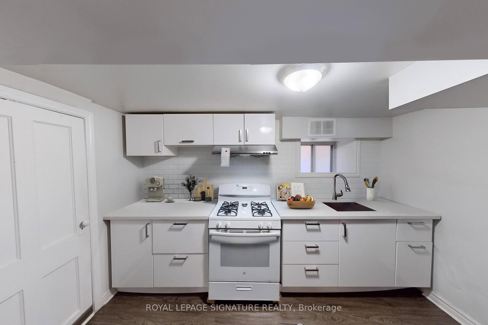 553 Euclid Ave #LOWER | Toronto | Elena Saradidis Group