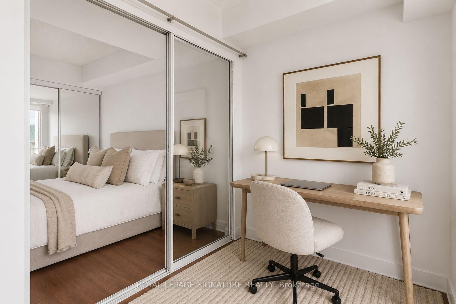 92 King St E #813 | Toronto | Elena Saradidis Group
