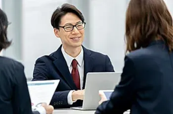 業界特化型オウンドメディアサイトの立ち上げ支援