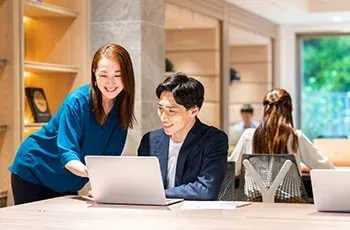 コワーキングスペースのサービスサイトの企画、制作支援
