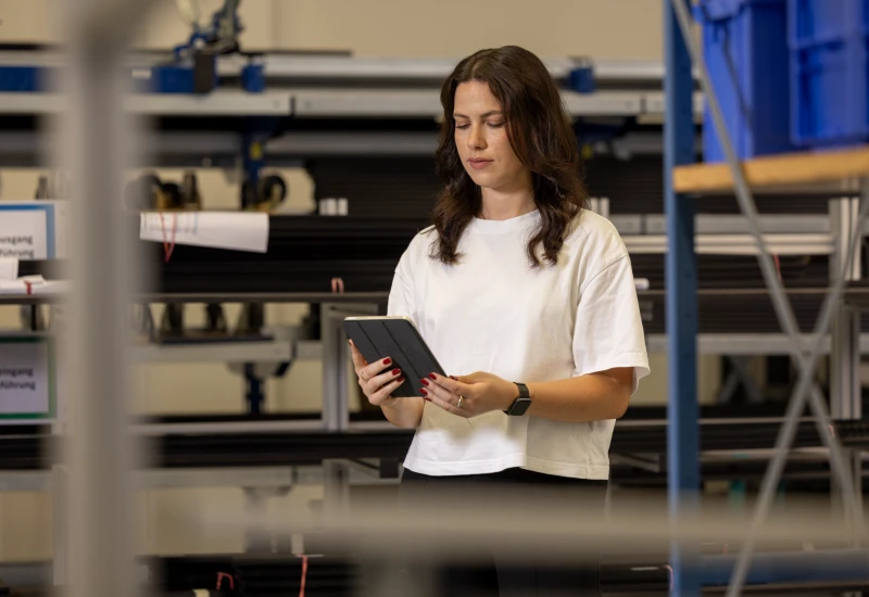 [É-léá~rñíñ~g sóf~twár~é: Cré~áté á~ñd dé~lívé~r LMS~ é-léá~rñíñ~g cóñ~téñt~ wíth~ áúth~óríñ~g tóó~ls áñ~d LMS~]