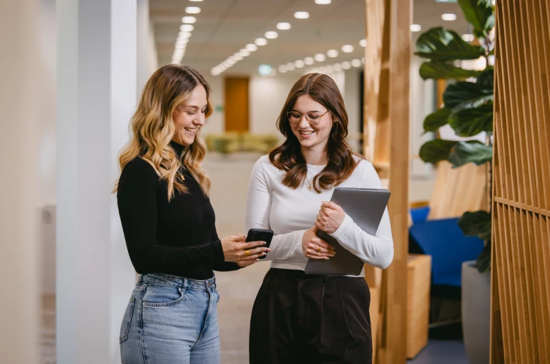 With I, knowledge management becomes smarter and more accessible—both for those who contribute content and those who seek knowledge.