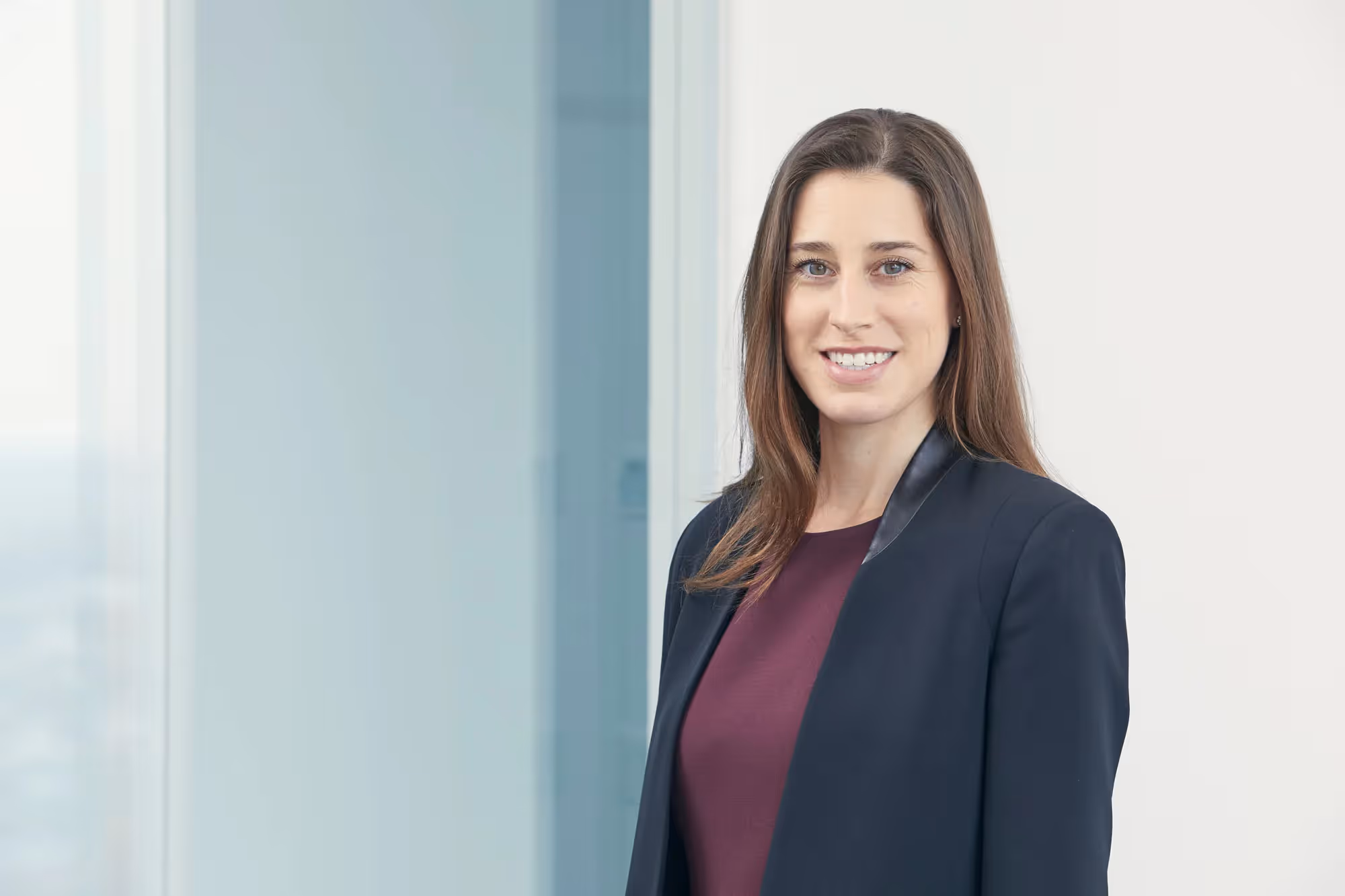 8 Professionelle Business-Porträts: Hochwertige Fotos für Unternehmen, Mitarbeiterprofile, LinkedIn und Marketing in Firmen CI