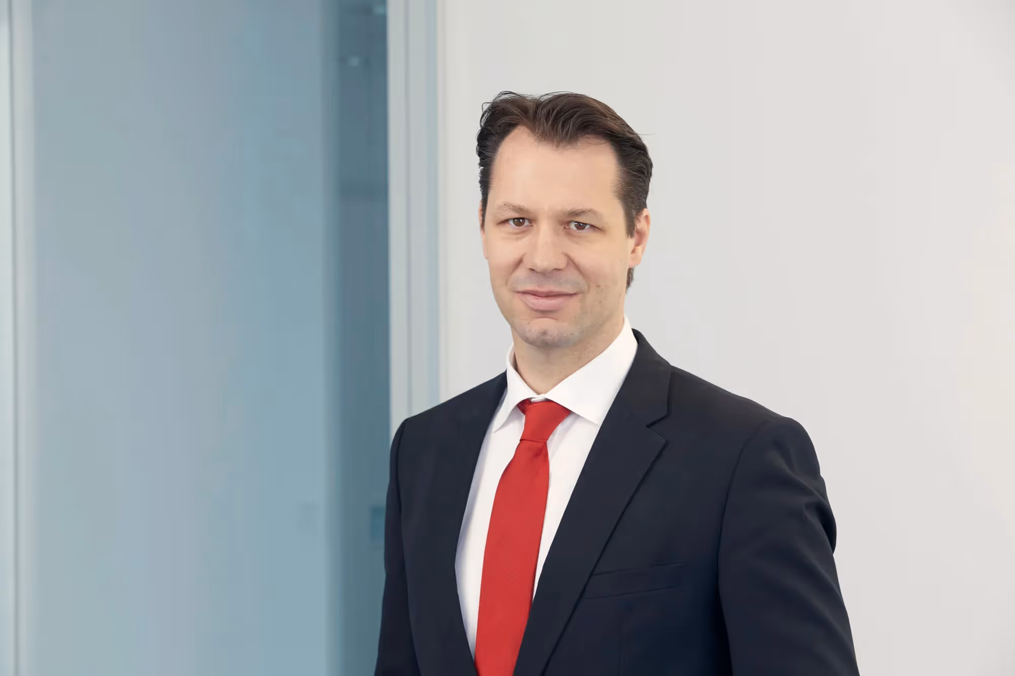 1 Professionelle Business-Porträts: Hochwertige Fotos für Unternehmen, Mitarbeiterprofile, LinkedIn und Marketing in Firmen CI