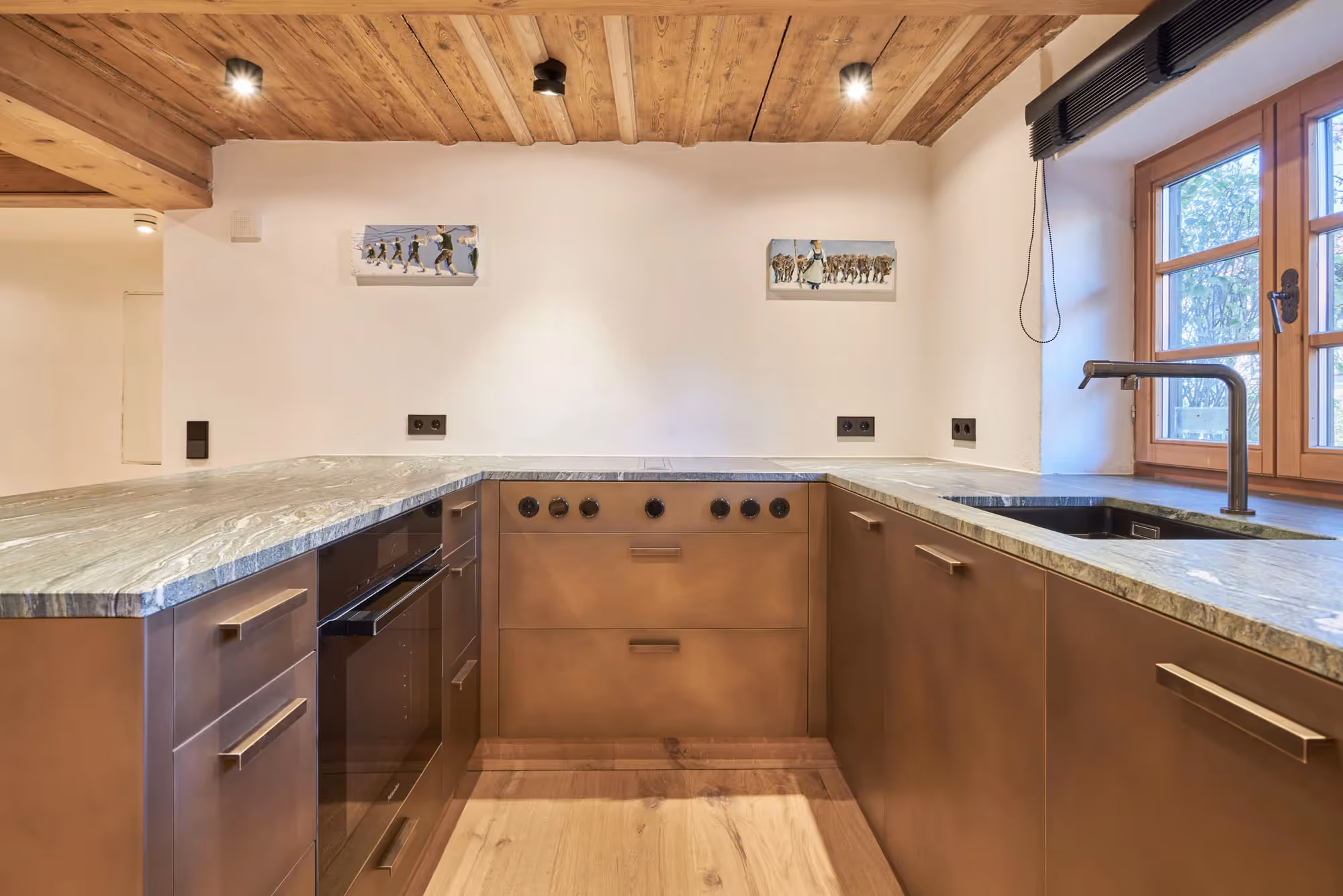 19 Professionelle Immobilien- und Interior-Fotografie: Hochwertige Aufnahmen von Architektur, Räumen und Einrichtung für Designer, Magazine und Architekten oder Marketingzwecke