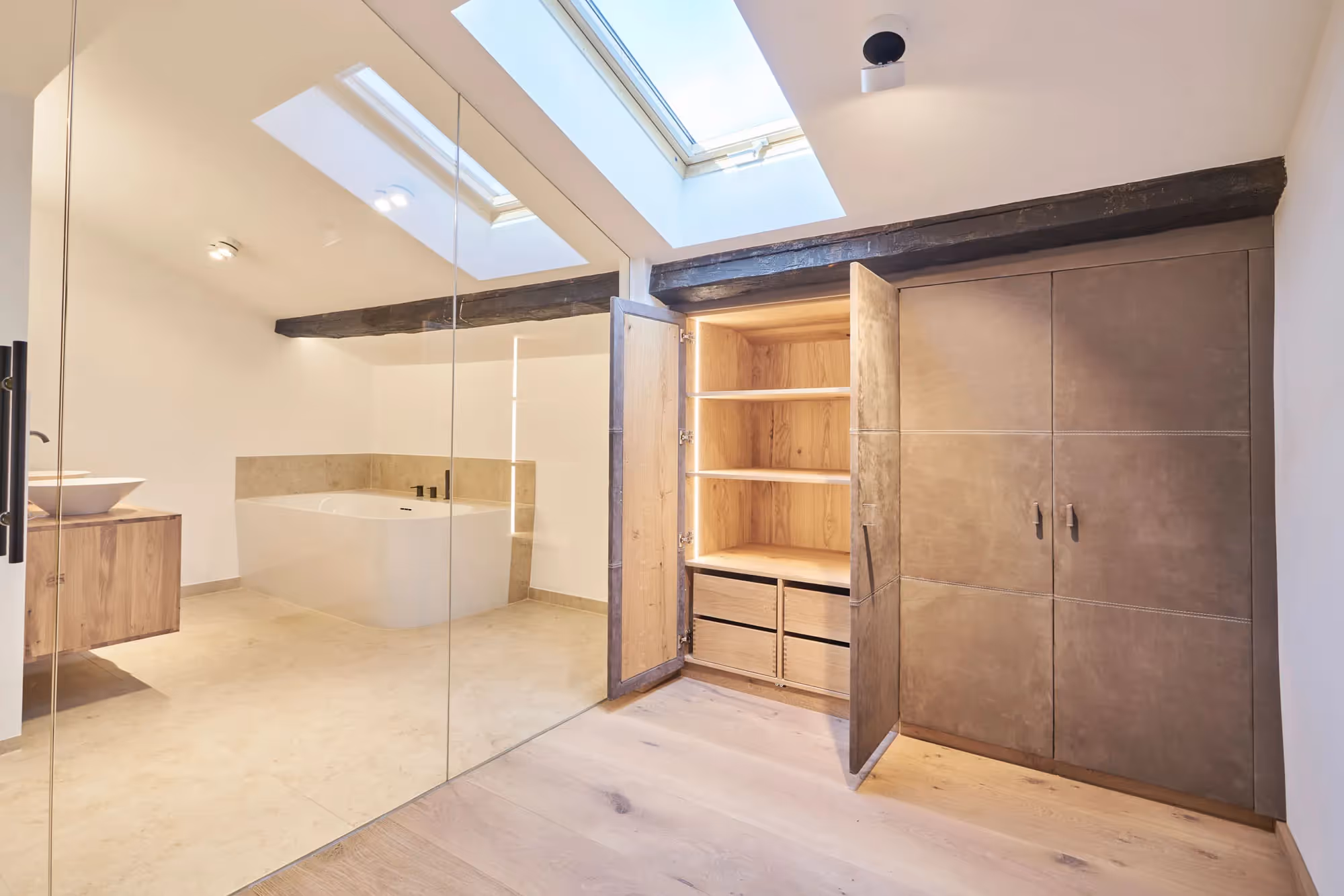 13 Professionelle Immobilien- und Interior-Fotografie: Hochwertige Aufnahmen von Architektur, Räumen und Einrichtung für Designer, Magazine und Architekten oder Marketingzwecke