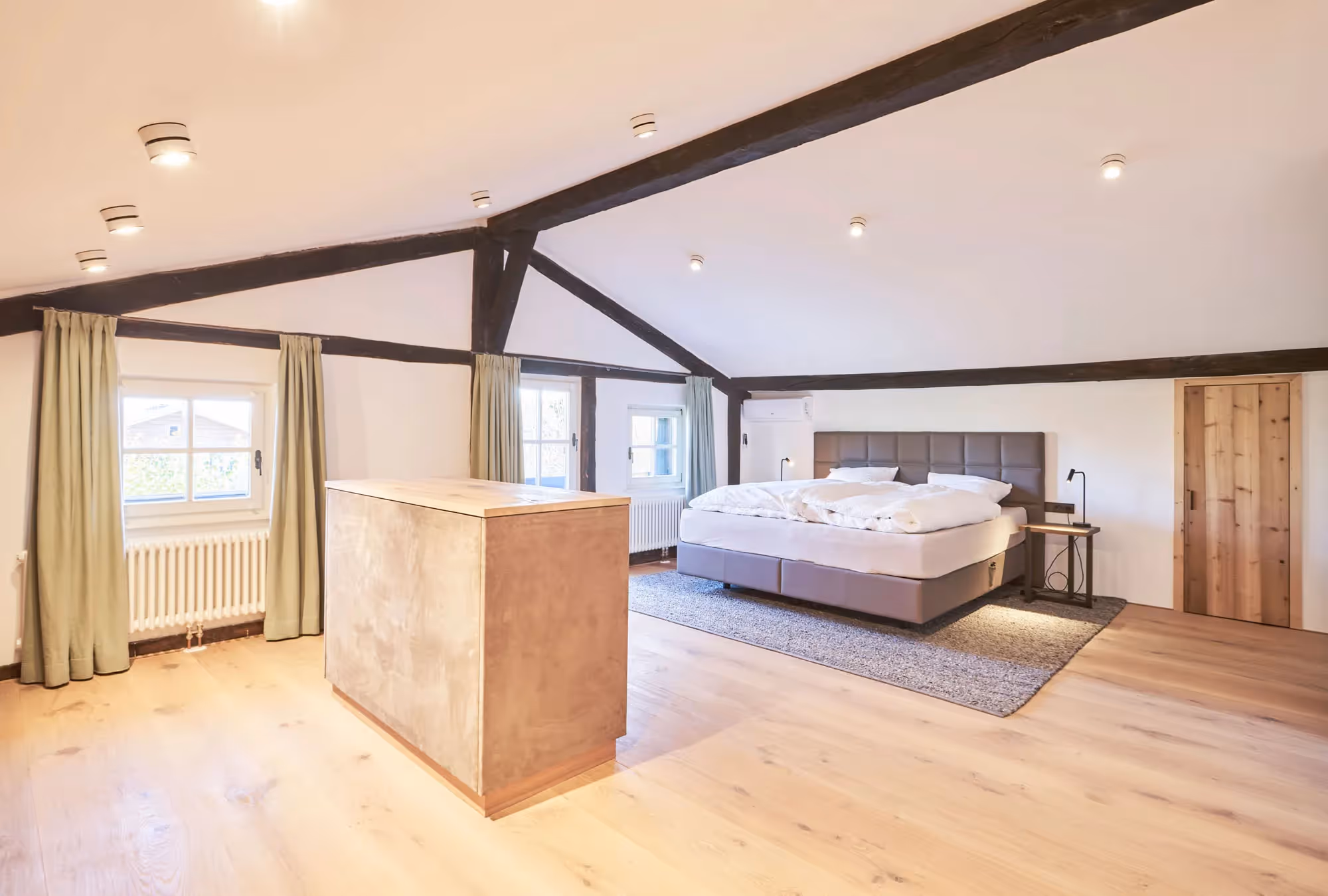 7 Professionelle Immobilien- und Interior-Fotografie: Hochwertige Aufnahmen von Architektur, Räumen und Einrichtung für Designer, Magazine und Architekten oder Marketingzwecke