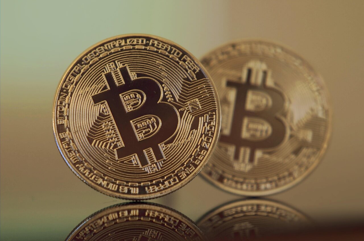 Crypto Tax in the UK: When Gains Become Taxable (Revaluation vs Crystallised Profits)