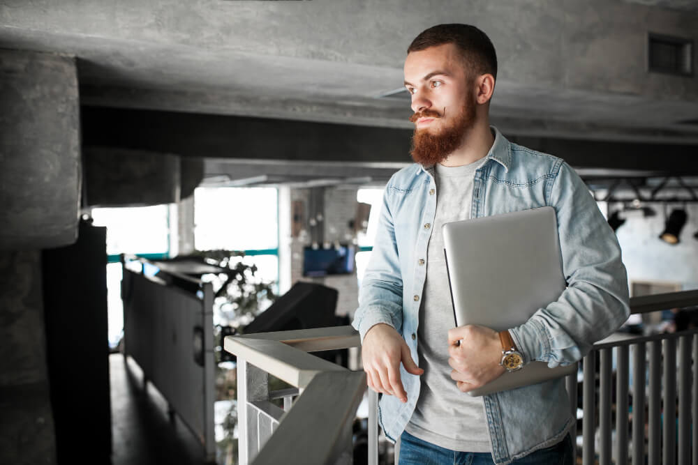 Umbrella vs Limited Company – What’s Best for Contractors?