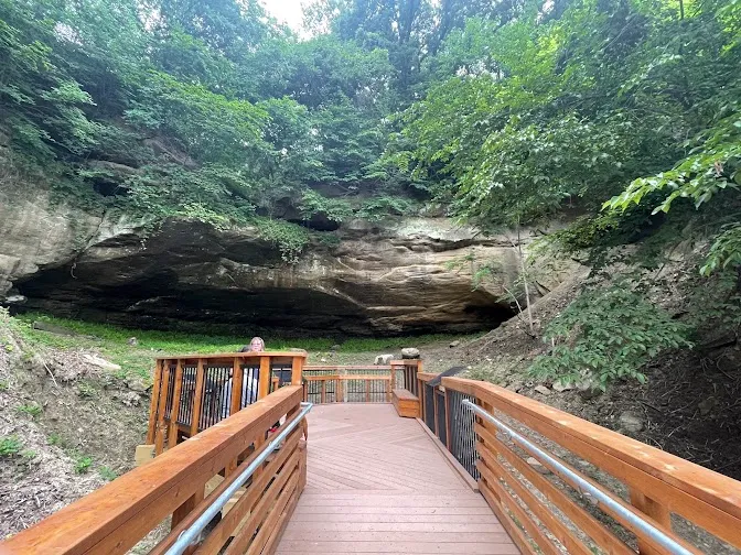 Falls City