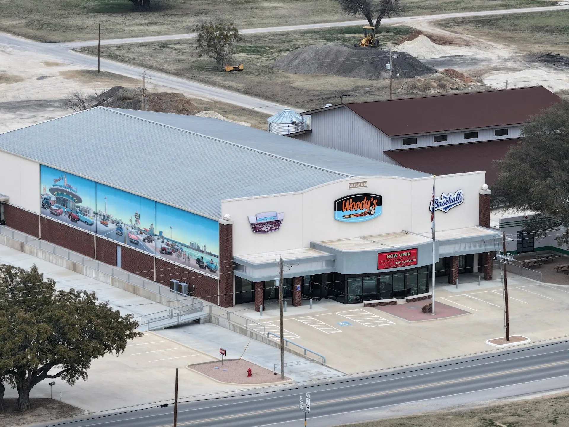 Woody's Classic Cars & Baseball Museum