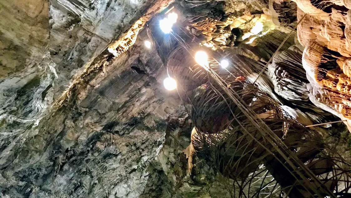 Moaning Caverns Adventure Park