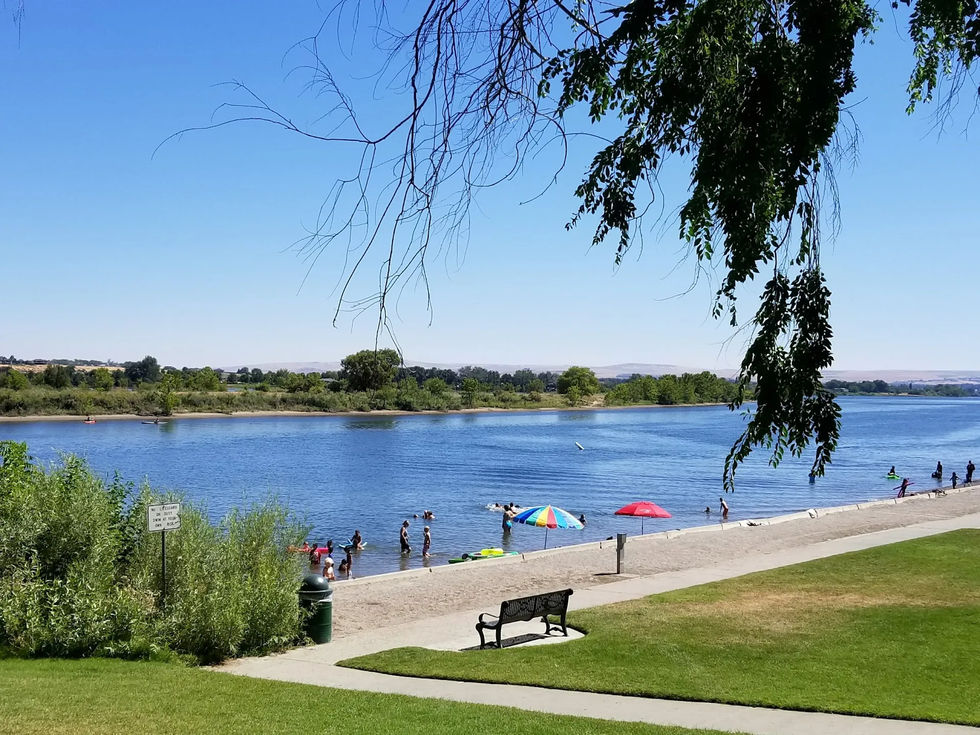Leslie Groves Park
