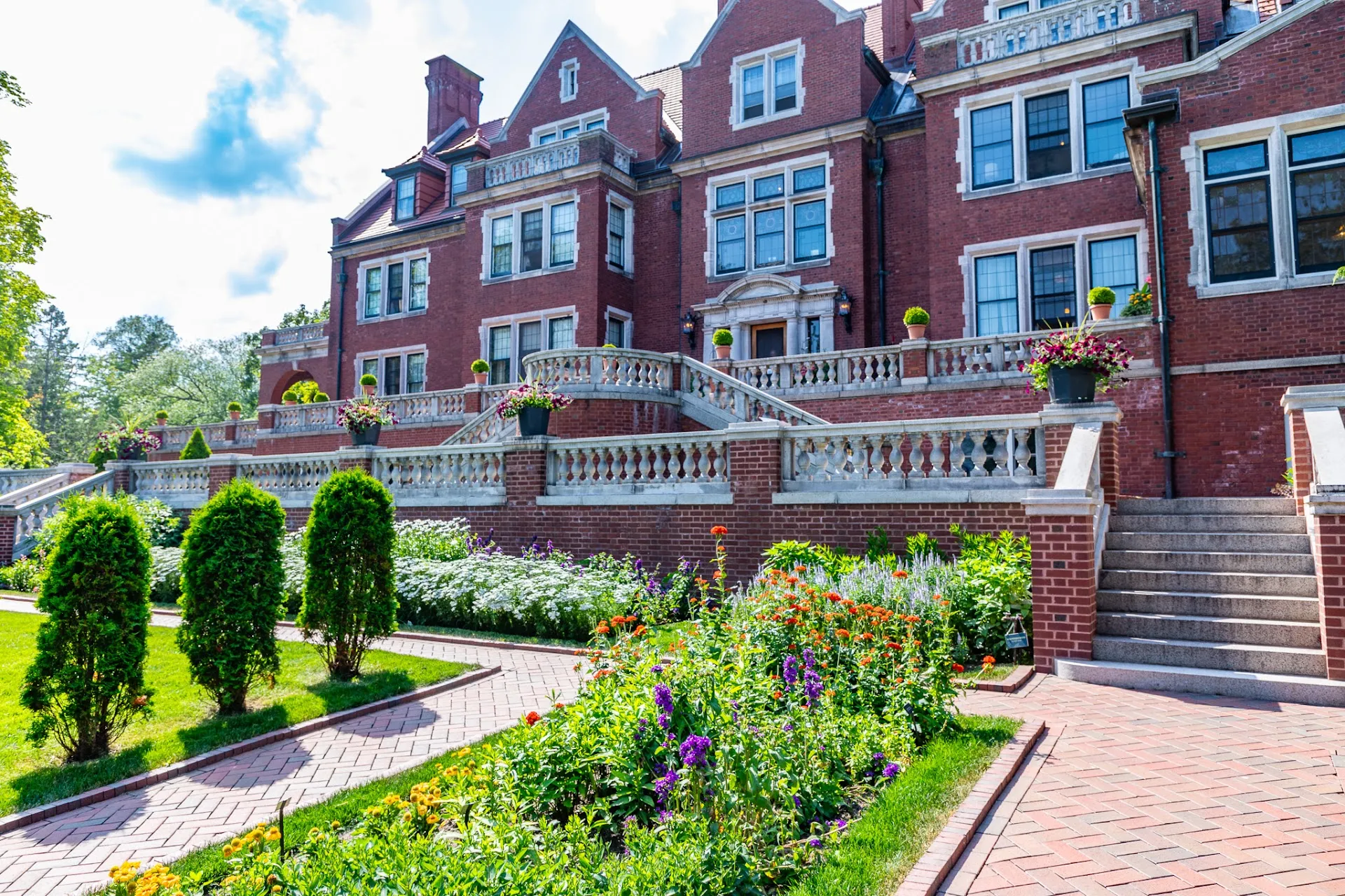 Glensheen Mansion
