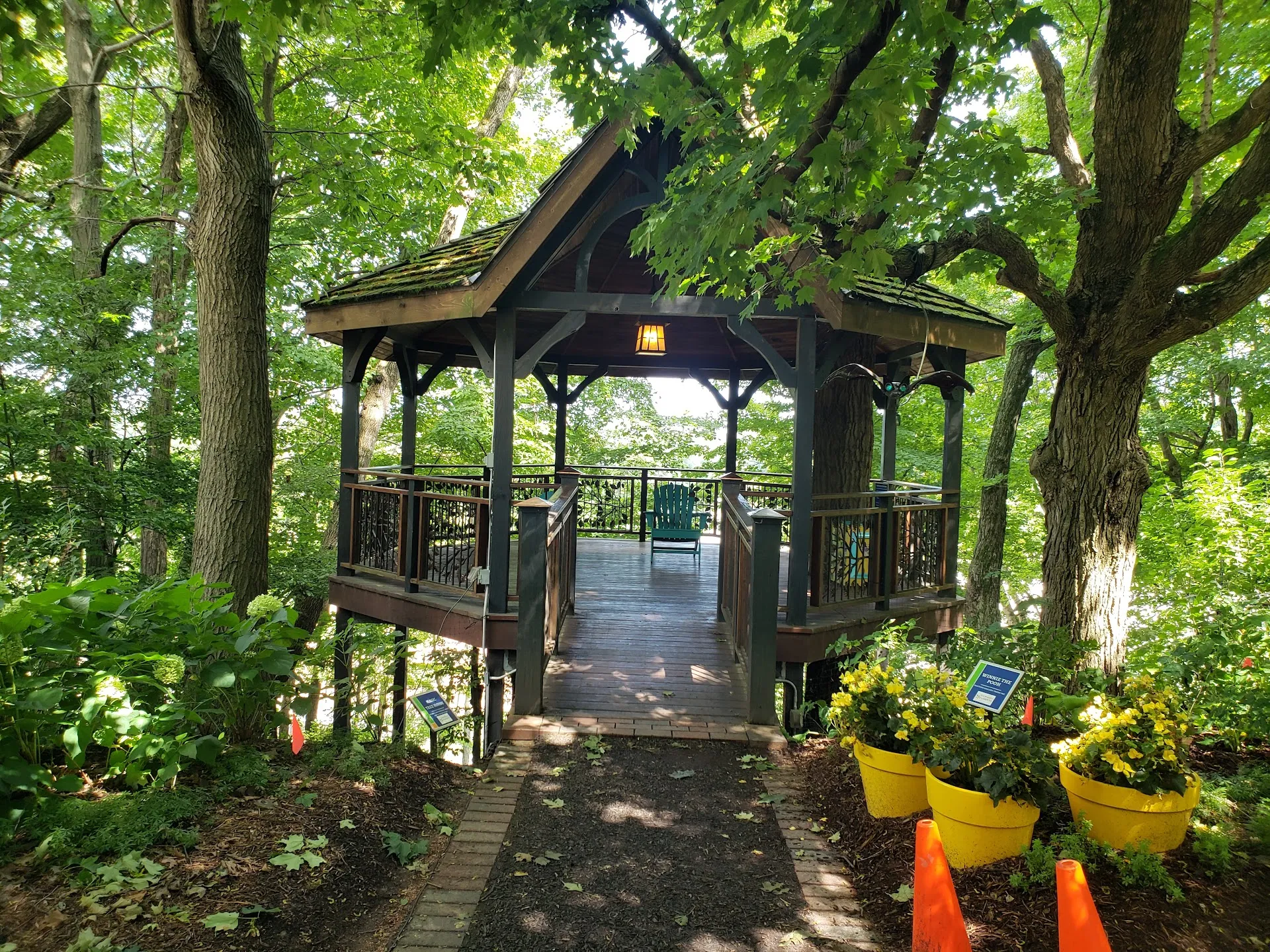 Bookworm Gardens