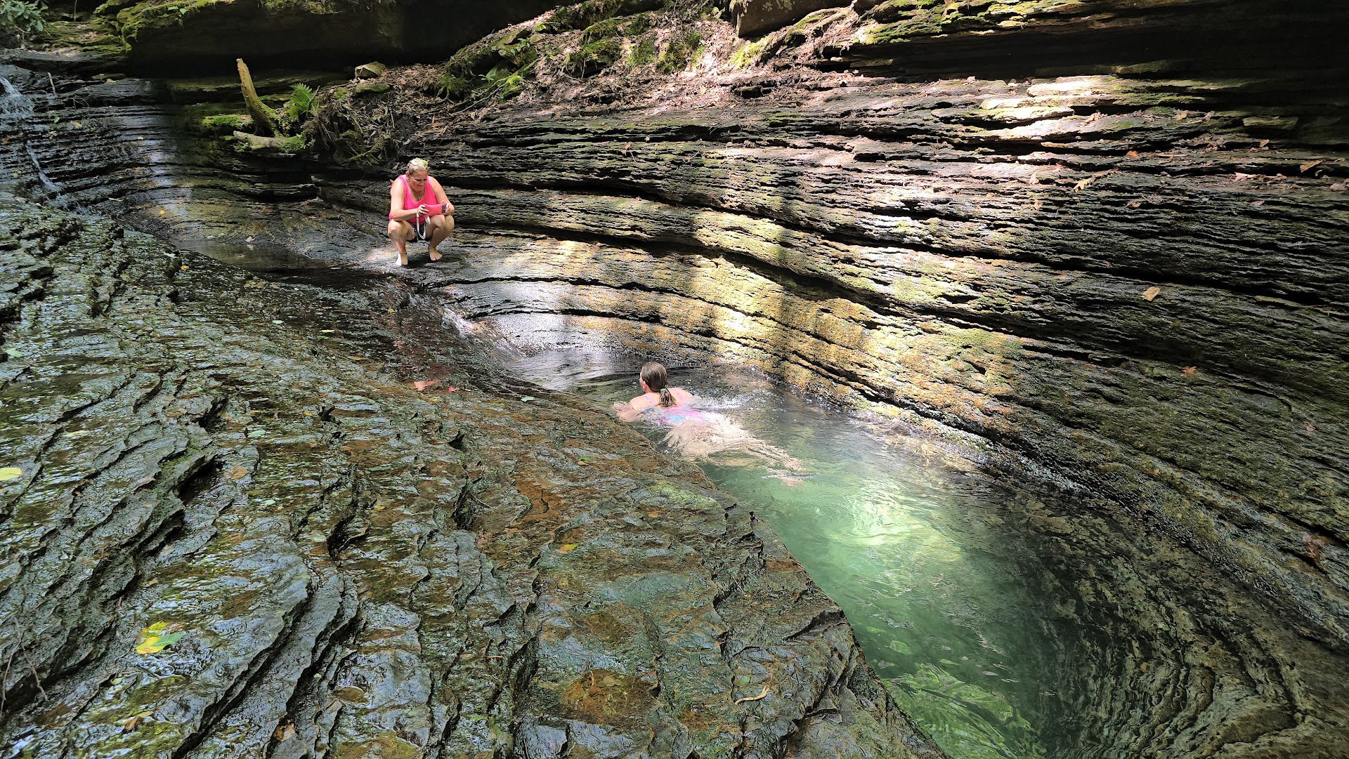 Devil's Bathtub Trailhead