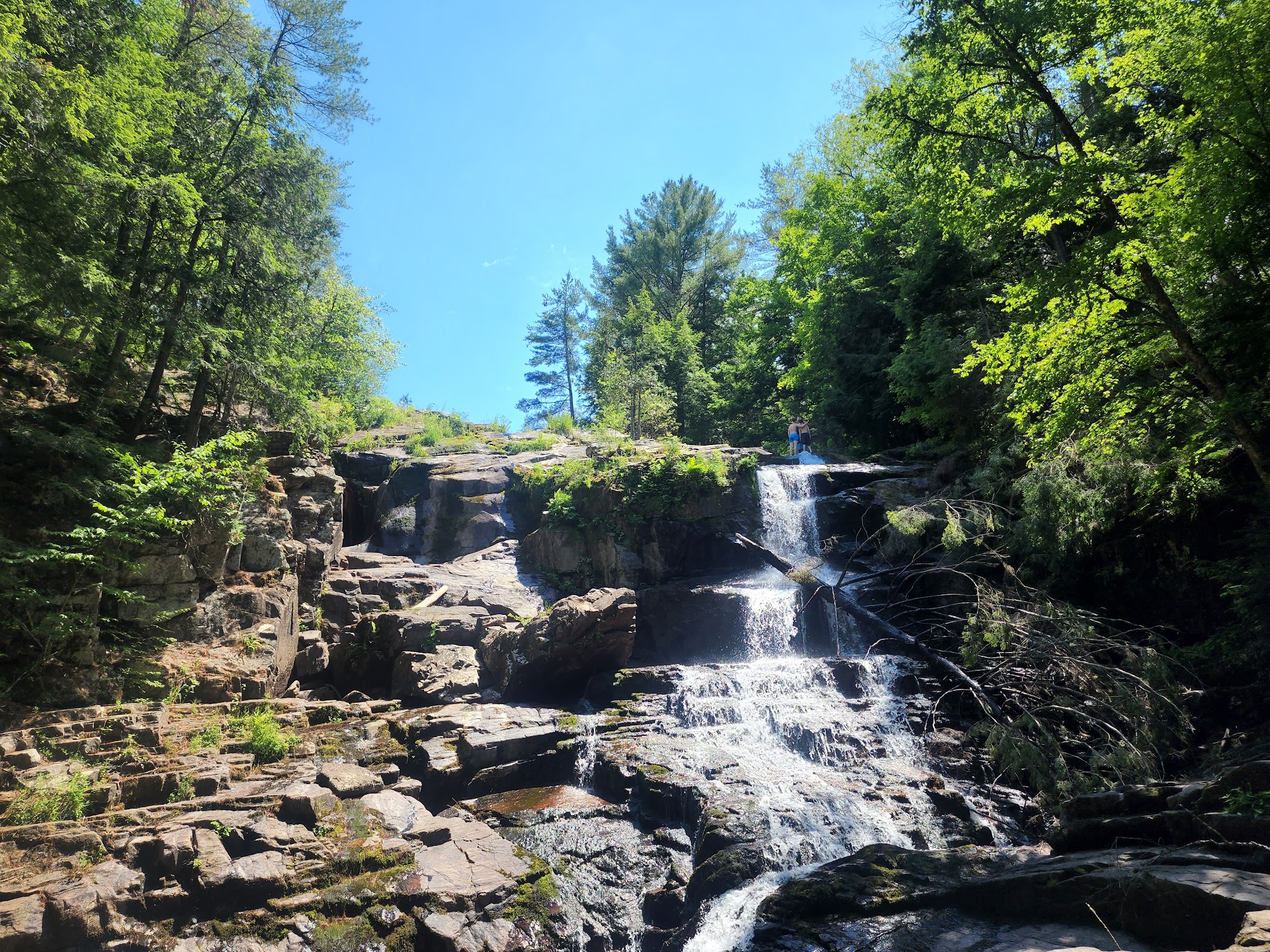 Shelving Rock Falls