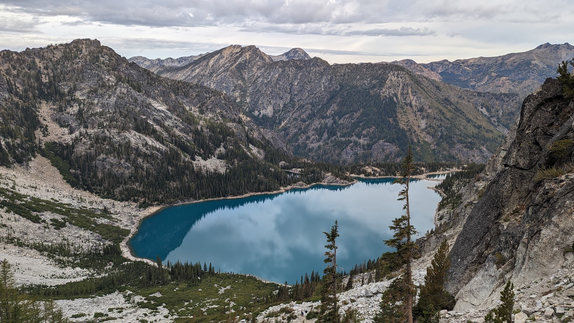 Snow Lakes Trailhead