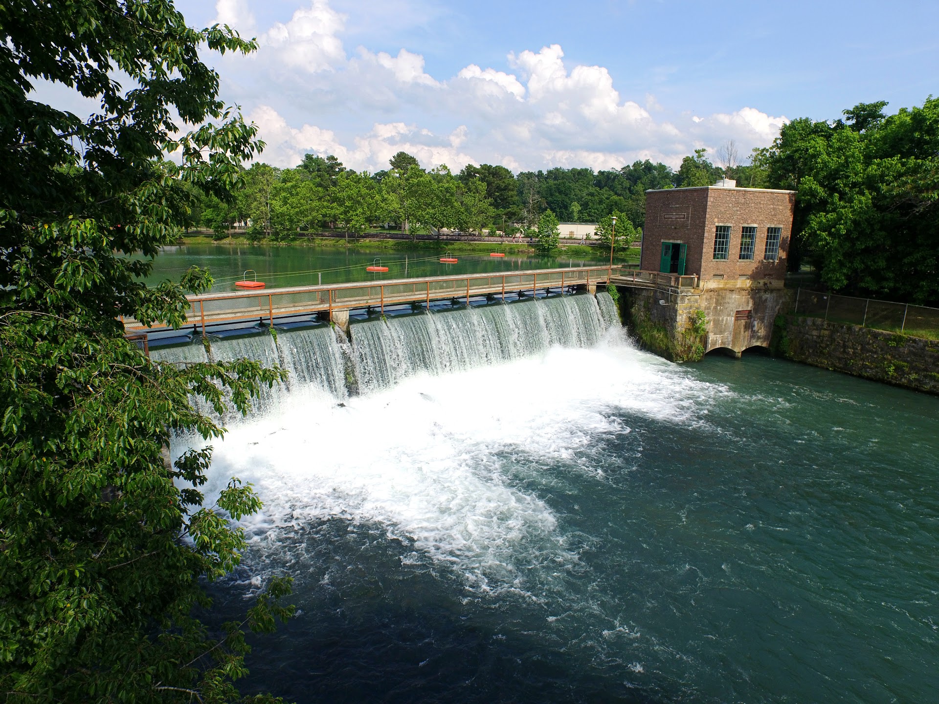 Mammoth Spring State Park